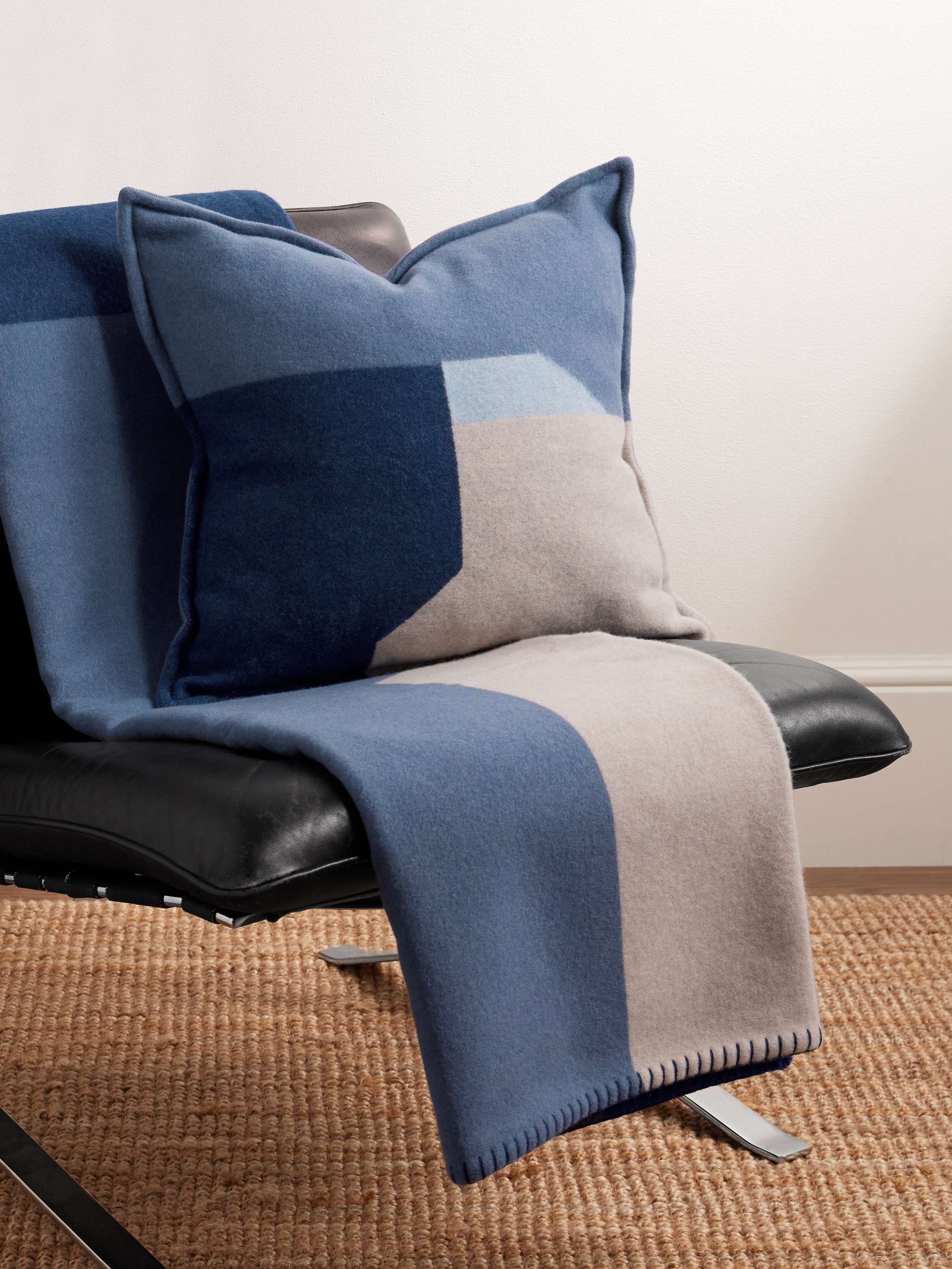 Cushions ALANUI Lifestyle color Blue