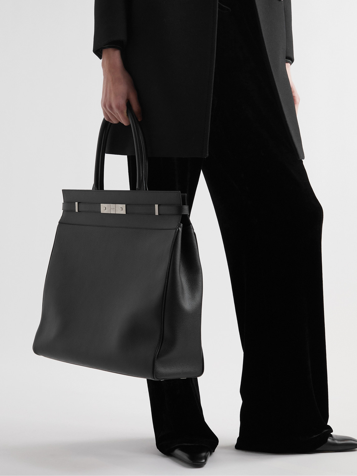 Shop Saint Laurent Manhattan Full-grain Leather Tote Bag In Black