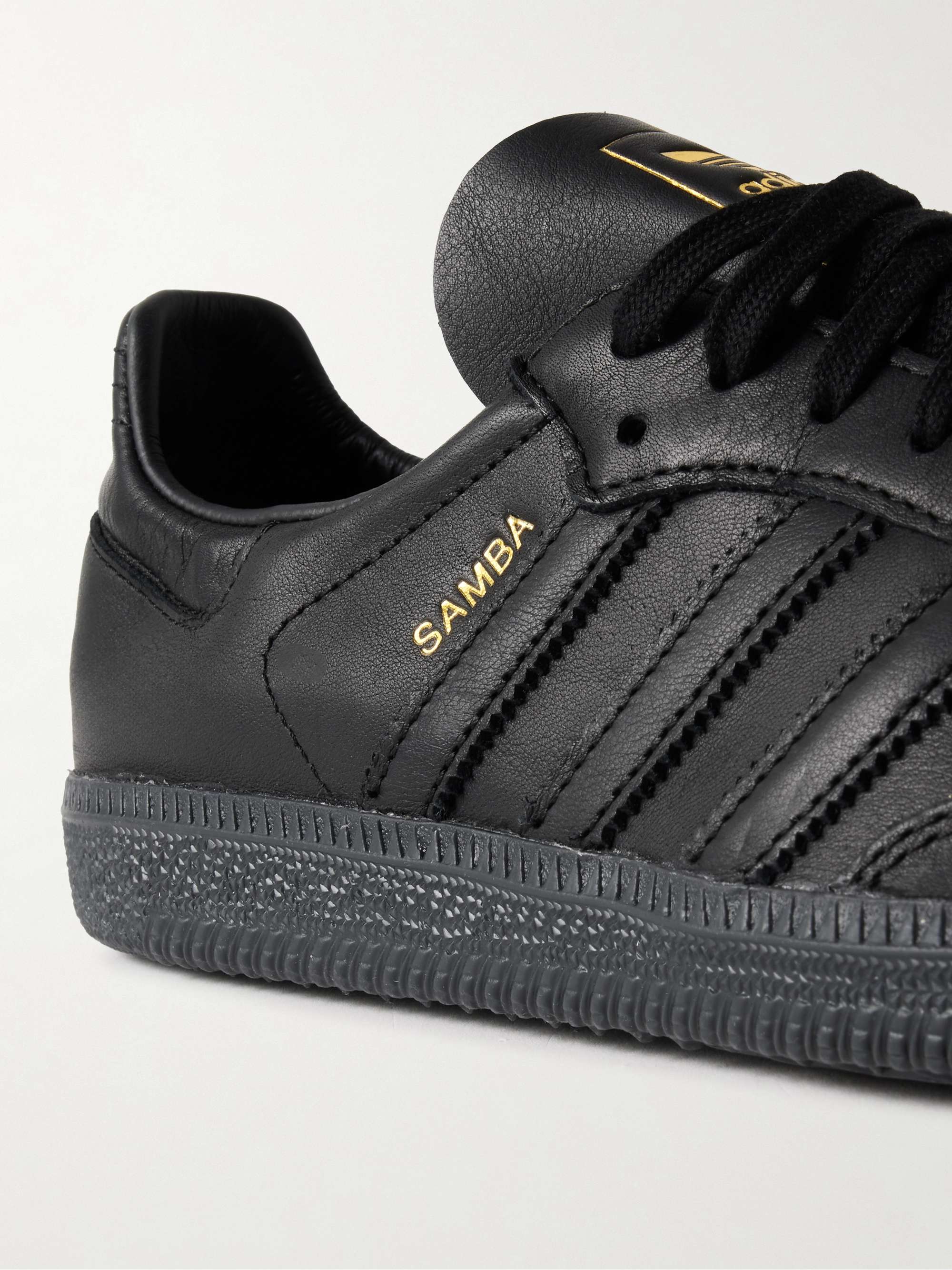 ADIDAS ORIGINALS 