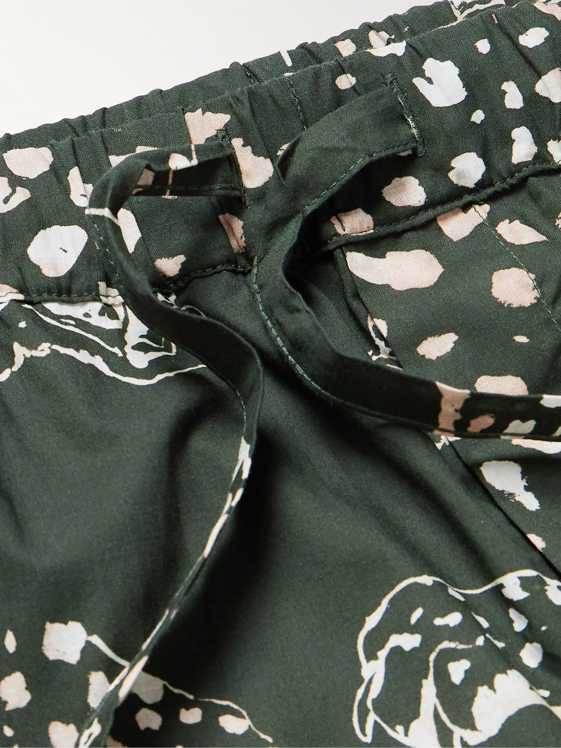 Shop Desmond & Dempsey Printed Cotton Pyjama Shorts In Green