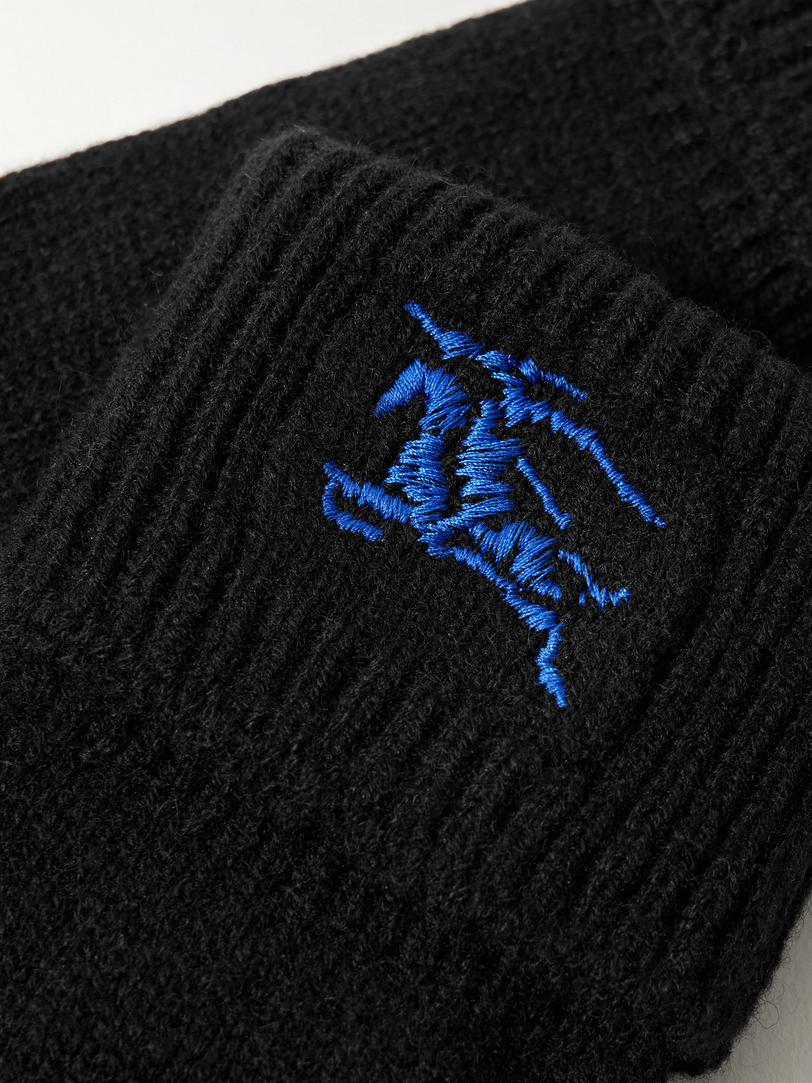 Shop Burberry Logo-embroidered Cashmere-blend Gloves In Black