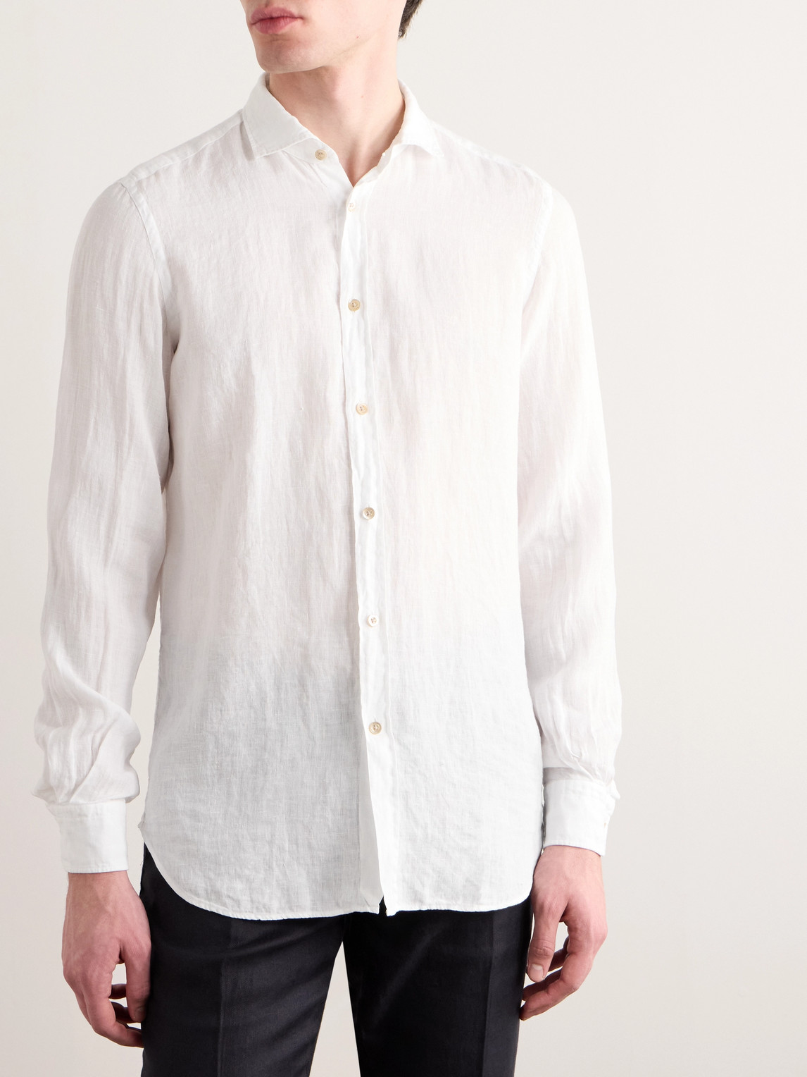 Shop Boglioli Cutaway-collar Linen Shirt In White