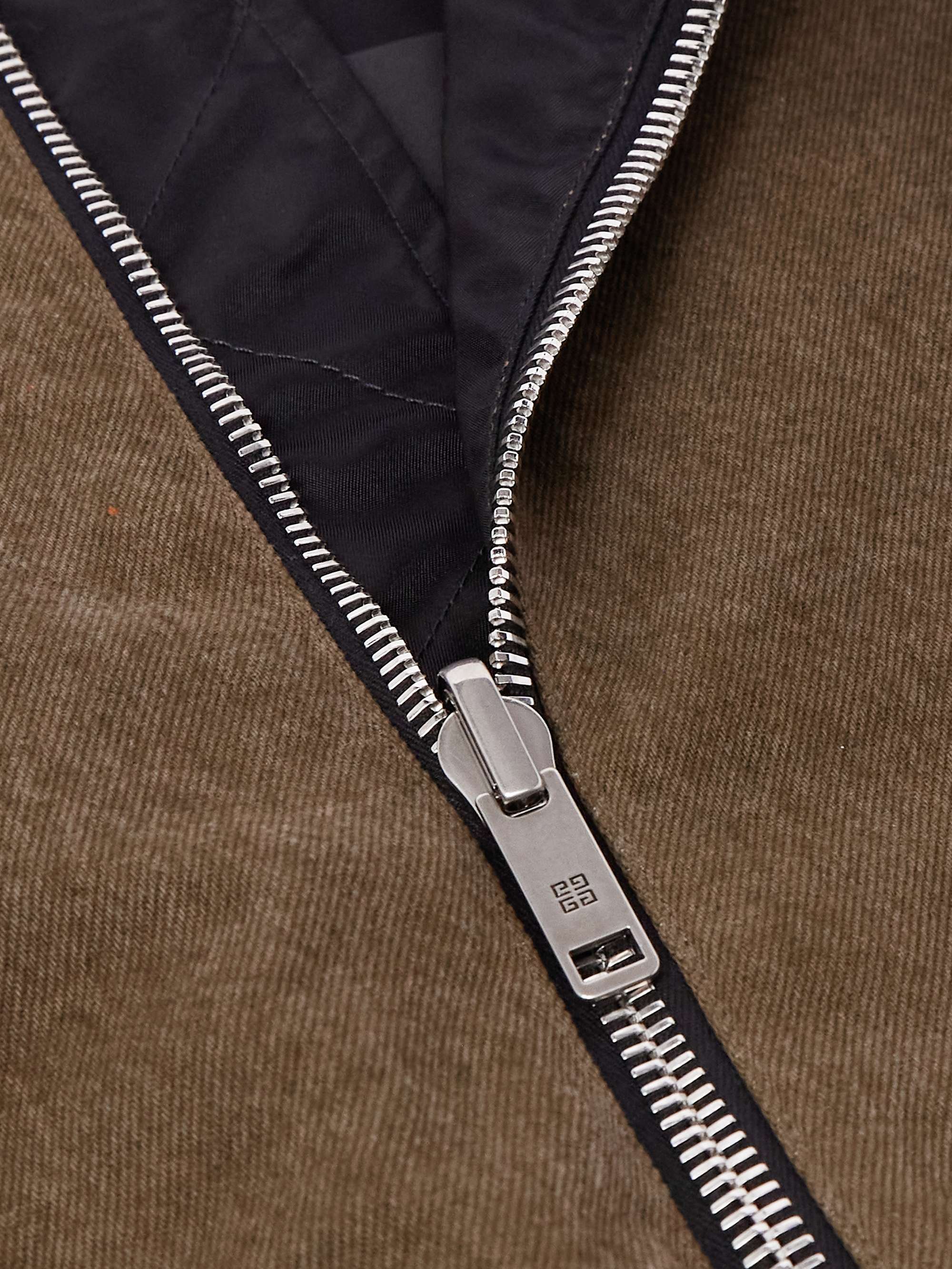 GIVENCHY 