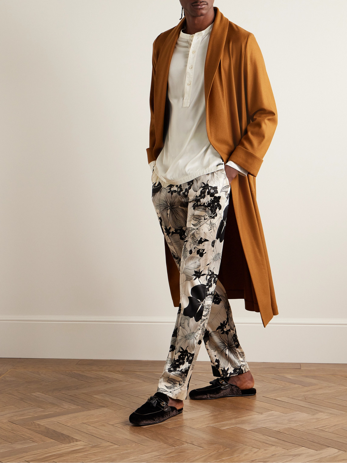 Shop Tom Ford Silk-blend Satin Henley Pyjama Top In Neutrals