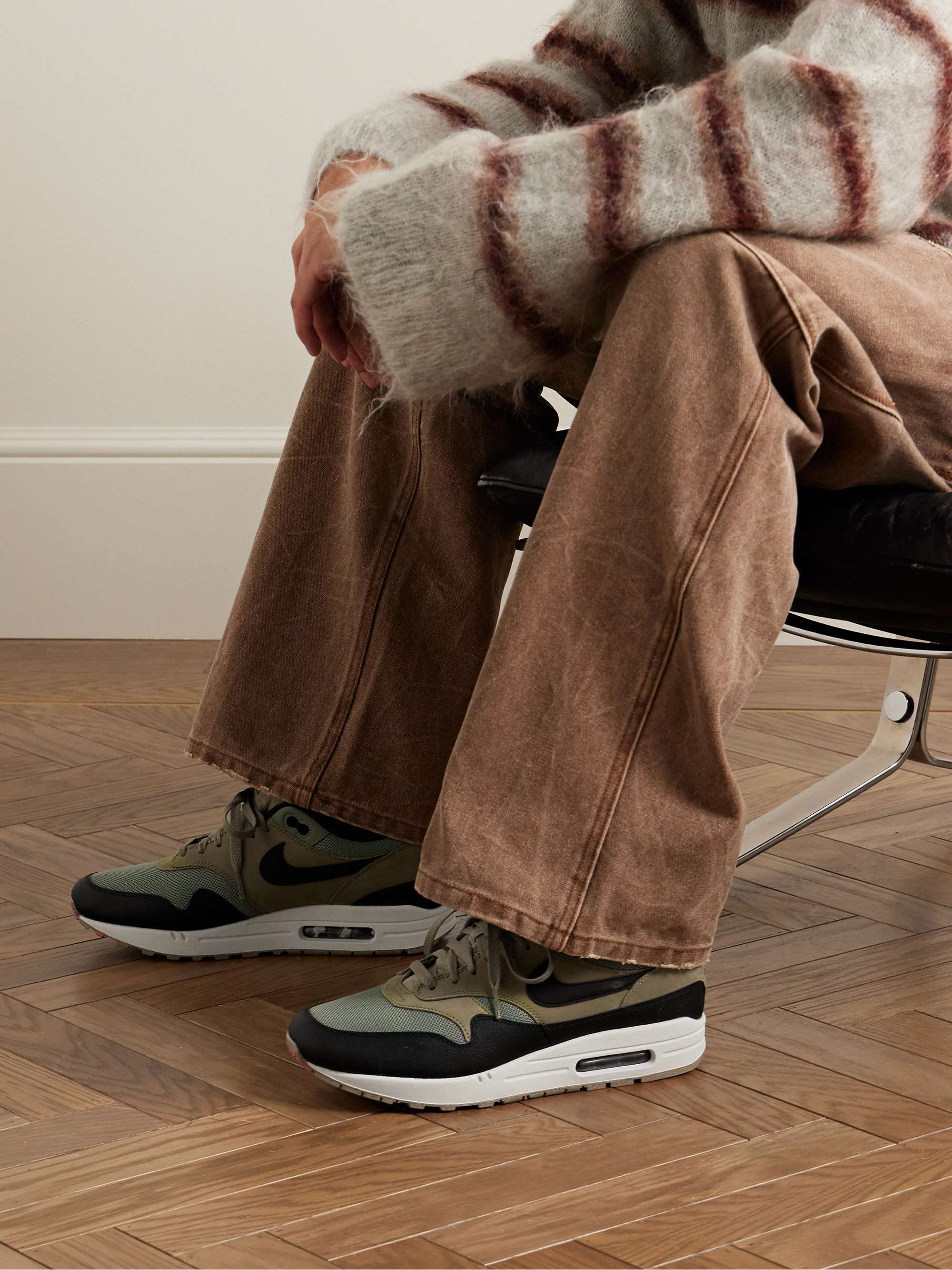 Nike air max deals 1 suede kopen