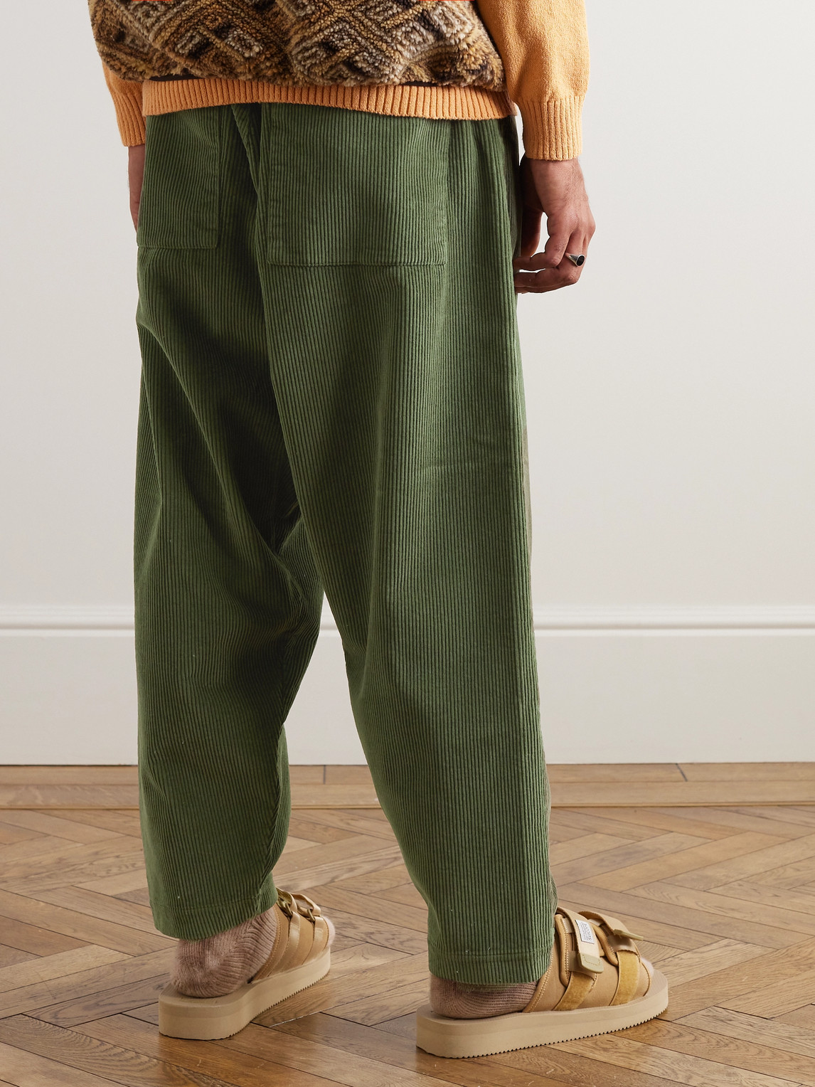 Shop Universal Works Straight-leg Wool-corduroy Drawstring Trousers In Green