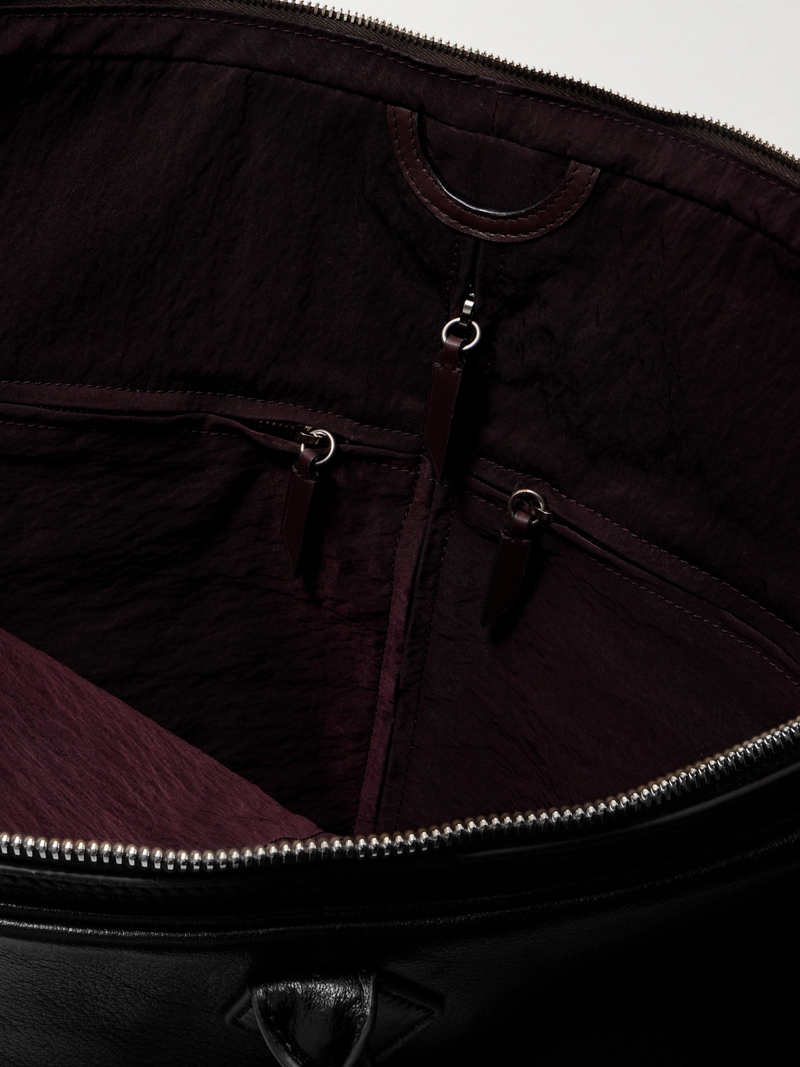 Shop Metier Closer Full-grain Leather Suit Carrier In Black