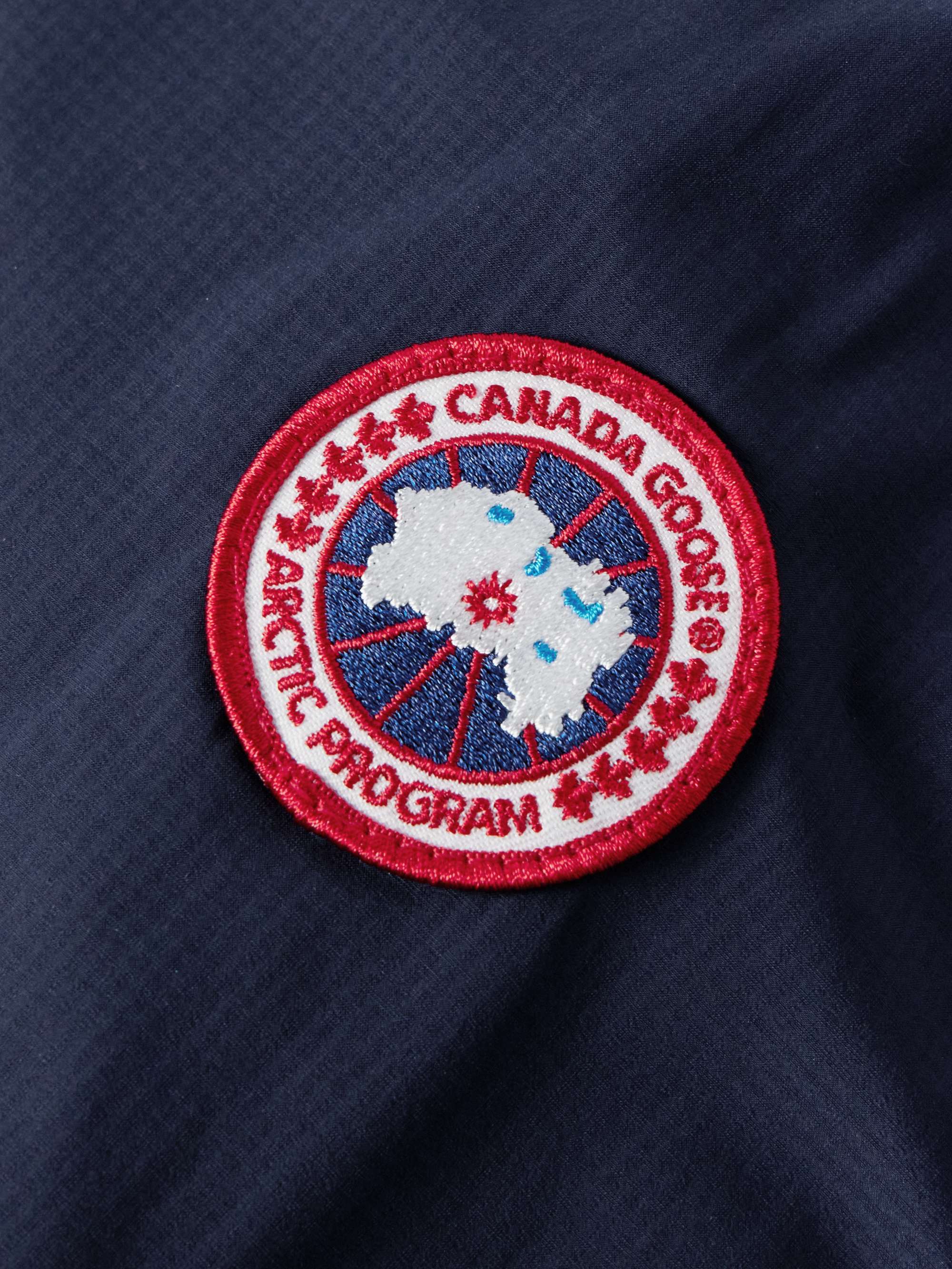 CANADA GOOSE جاكيت Lodge من قماش عازل مبطن ومحشو بالزغب