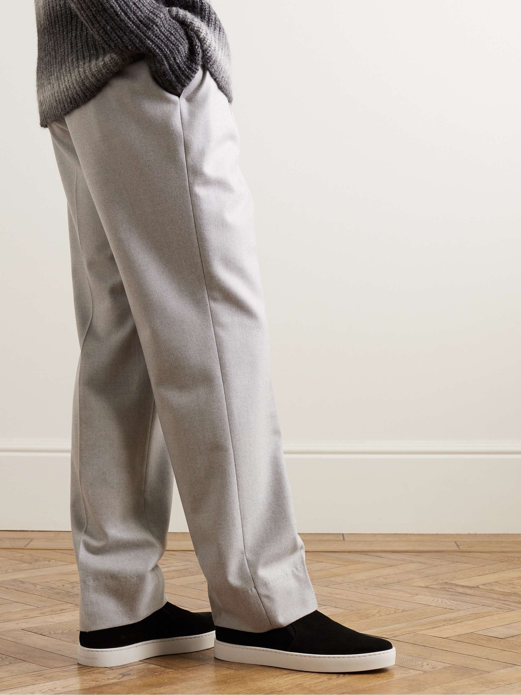 MANOLO BLAHNIK 