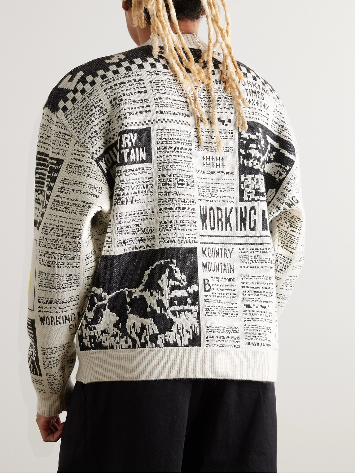 Shop Kapital 8g Newspaper Intarsia-knit Sweater In Neutrals