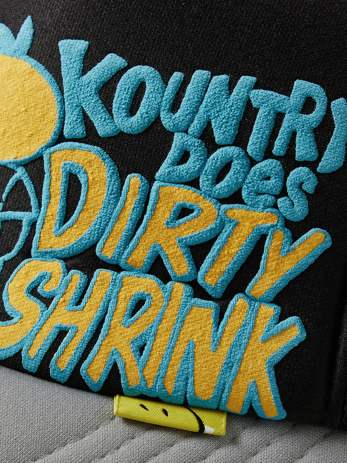 KAPITAL DIRTY SHRINK PRINTED COLOUR-BLOCK SCUBA AND MESH TRUCKER CAP