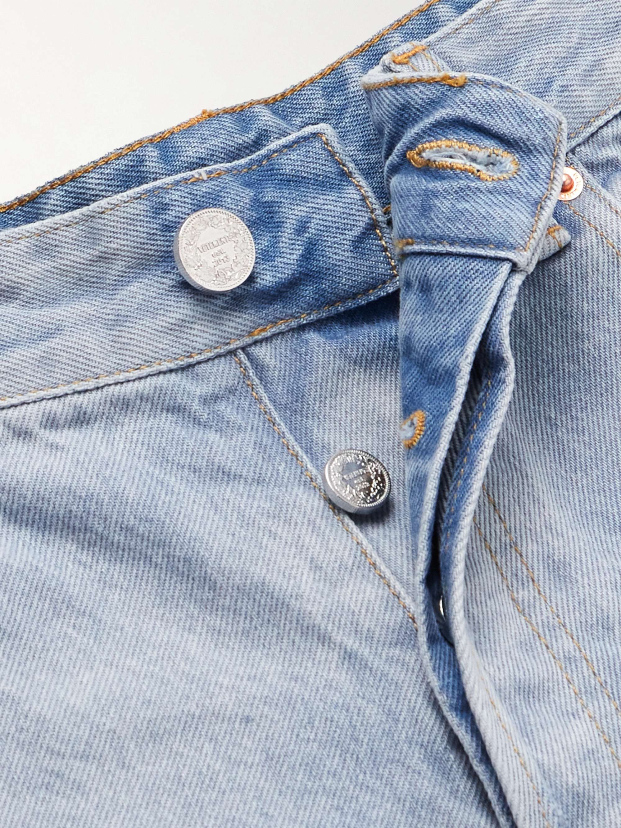 VETEMENTS 