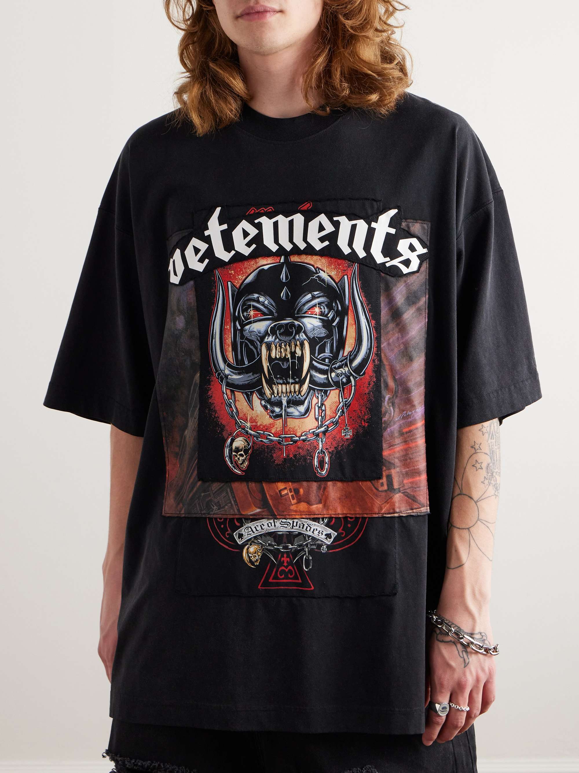 VETEMENTS 