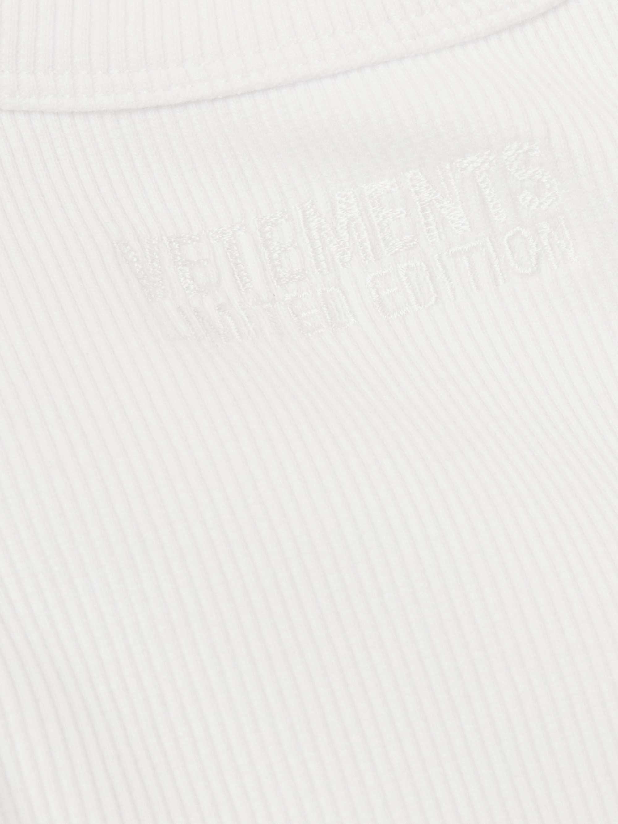 VETEMENTS 