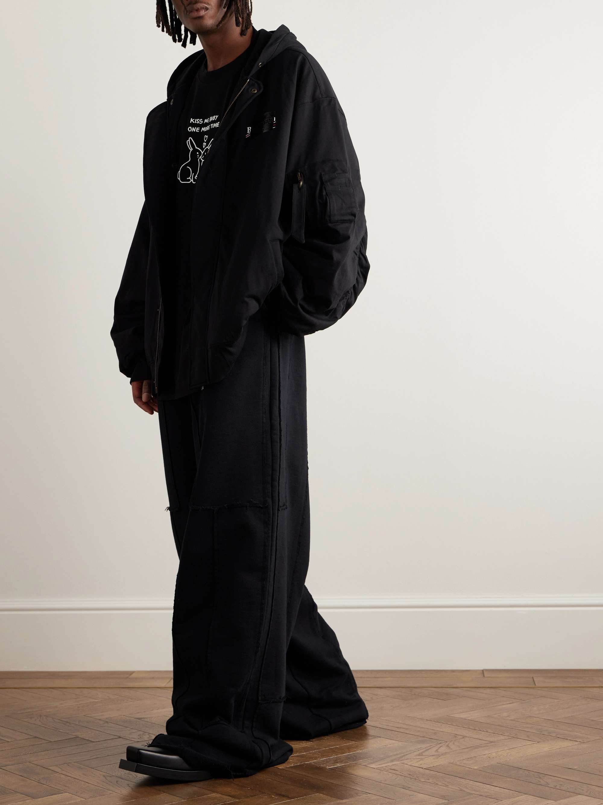 VETEMENTS 