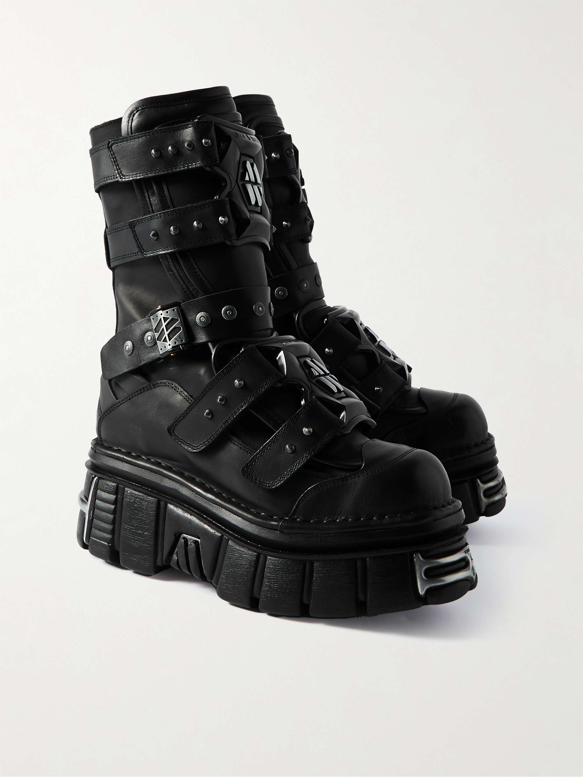 VETEMENTS 