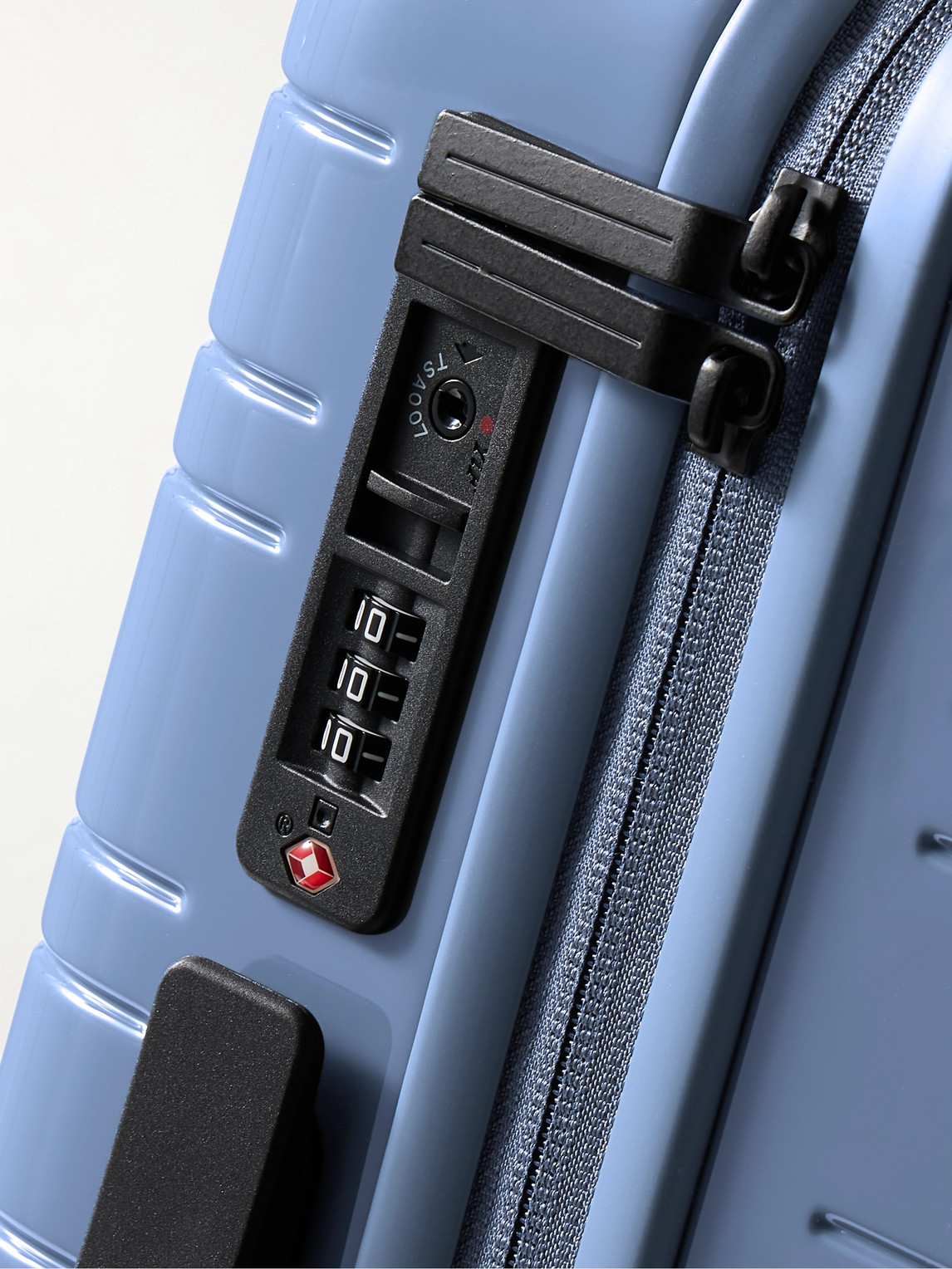 Shop Horizn Studios H5 Essential Id 55cm Polycarbonate Suitcase In Blue