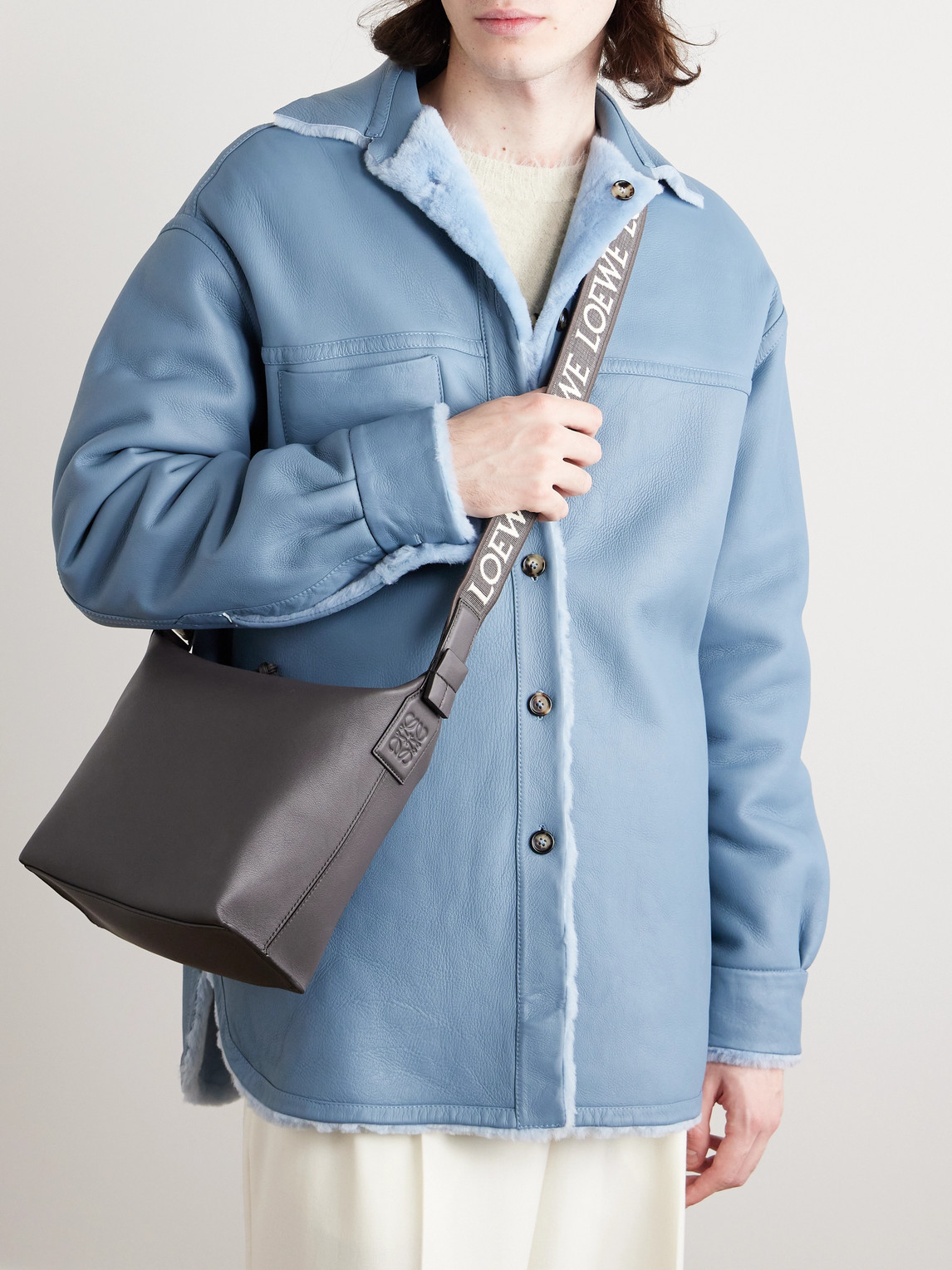 LOEWE CUBI LEATHER MESSENGER BAG