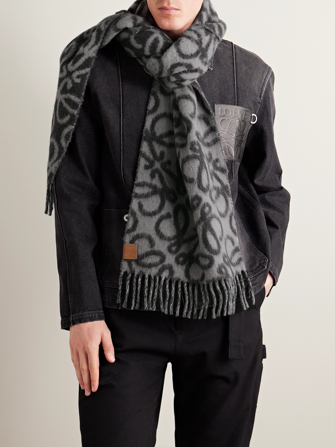 Loewe Anagram Logo-appliquéd Fringed Logo-print Knitted Scarf In Black
