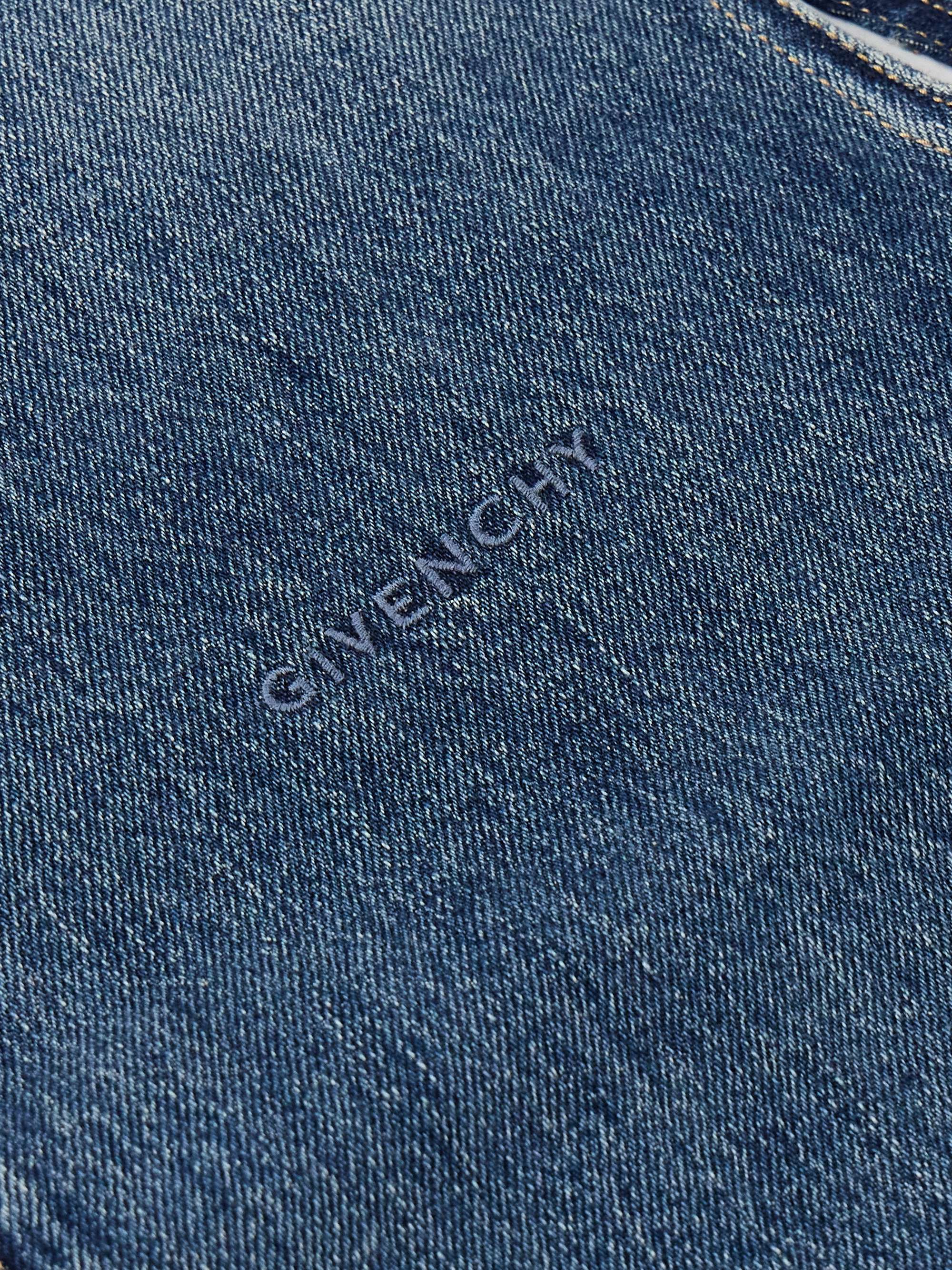 GIVENCHY 