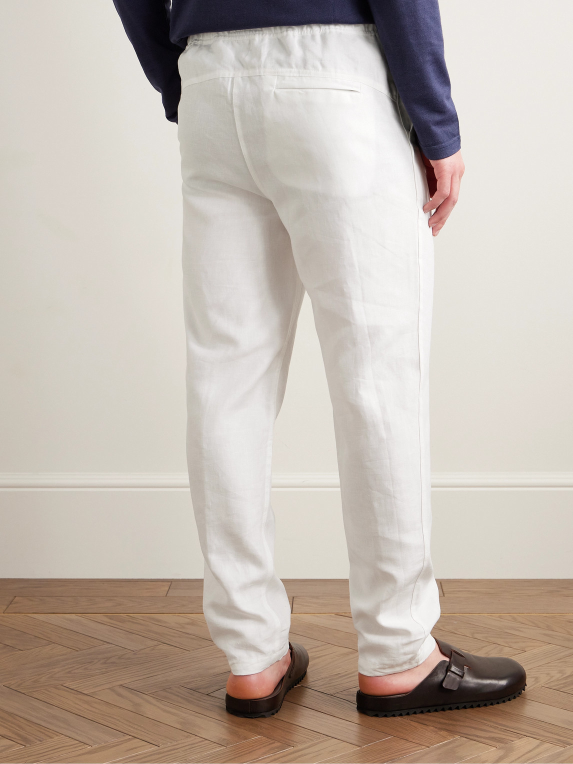 Shop Derek Rose Sydney 1 Slim-fit Linen Drawstring Trousers In White