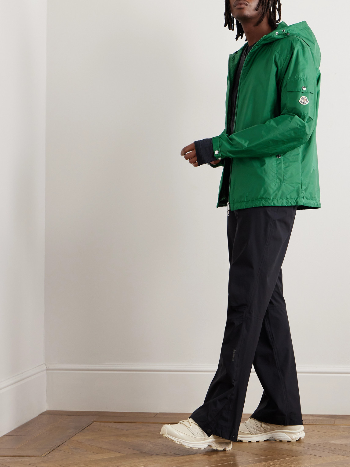 Moncler Etiache Sleeve-pocket Technical Shell Jacket In Green