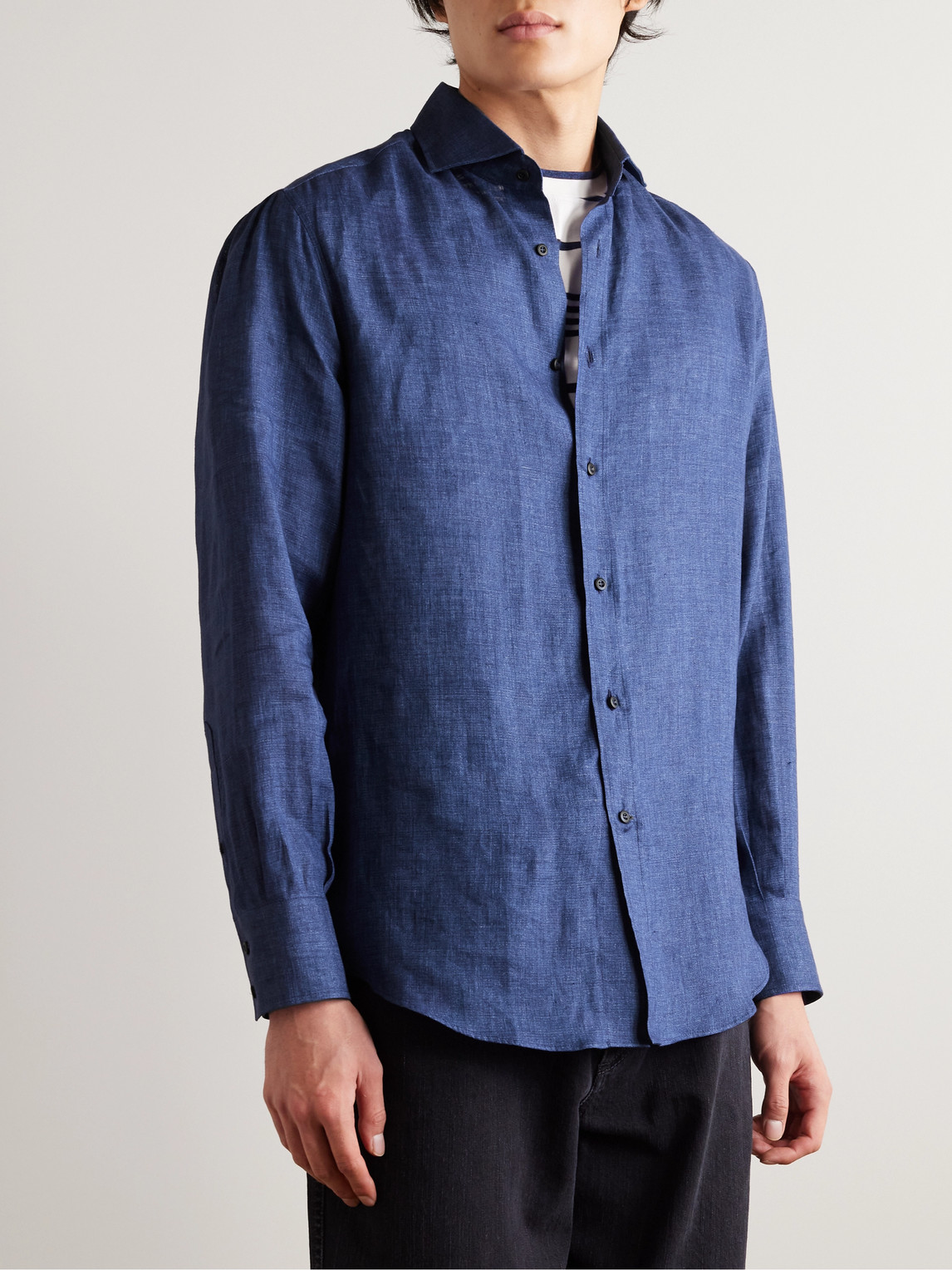 Shop Brunello Cucinelli Cutaway-collar Linen Shirt In Blue