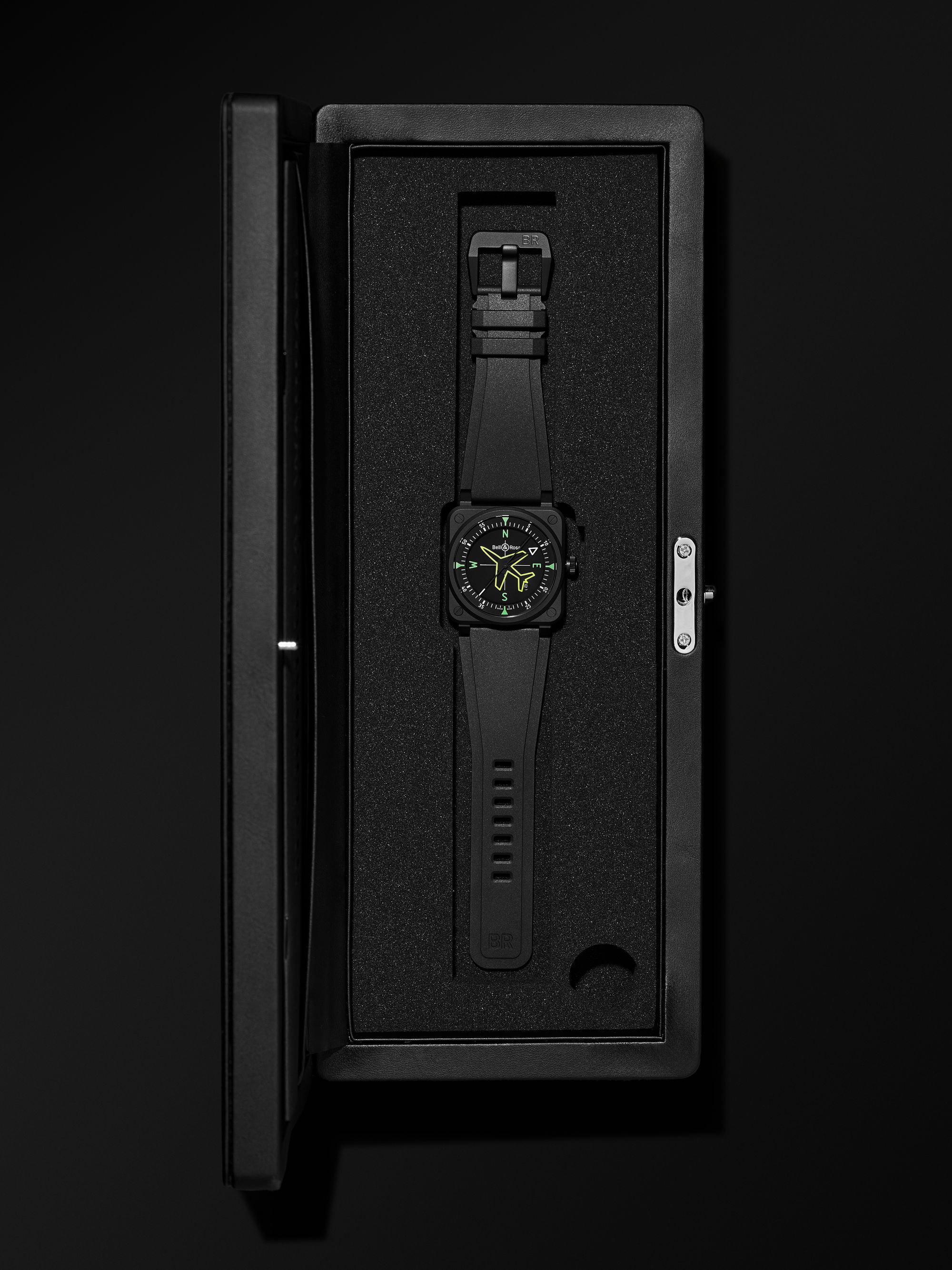 BELL & ROSS 
