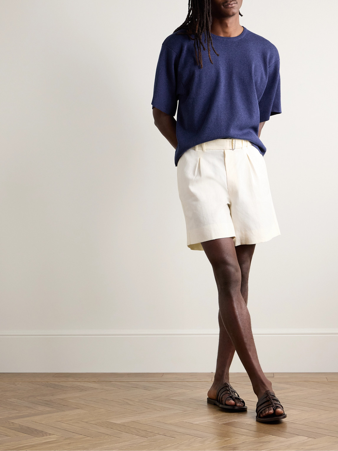 Wide-Leg Belted Pleated Linen Shorts — 2