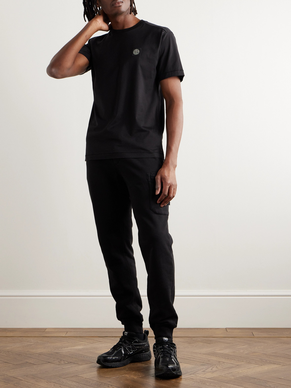 Stone Island Ss T-shirt 210002713 V0020 In Black