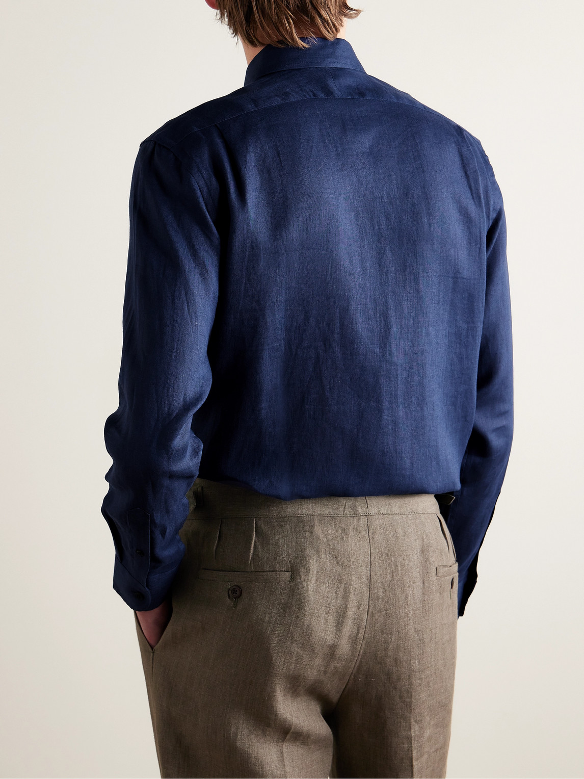 Shop Favourbrook Bridford Cutaway-collar Linen Shirt In Blue