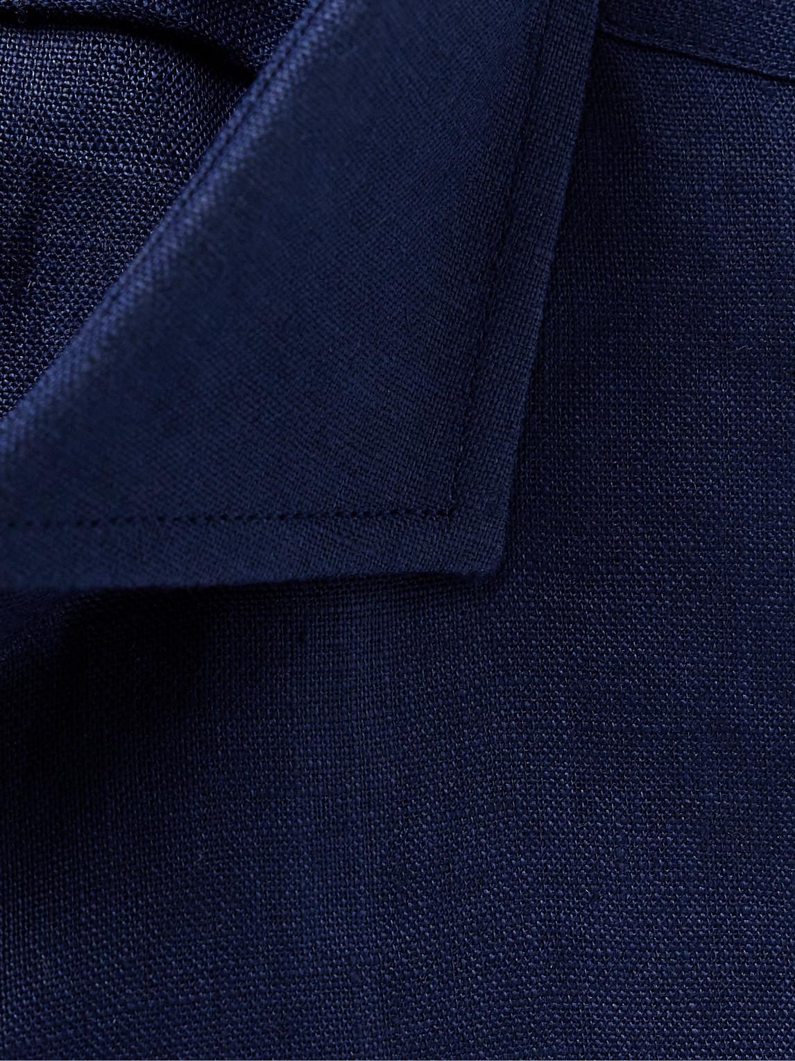 Shop Favourbrook Bridford Cutaway-collar Linen Shirt In Blue