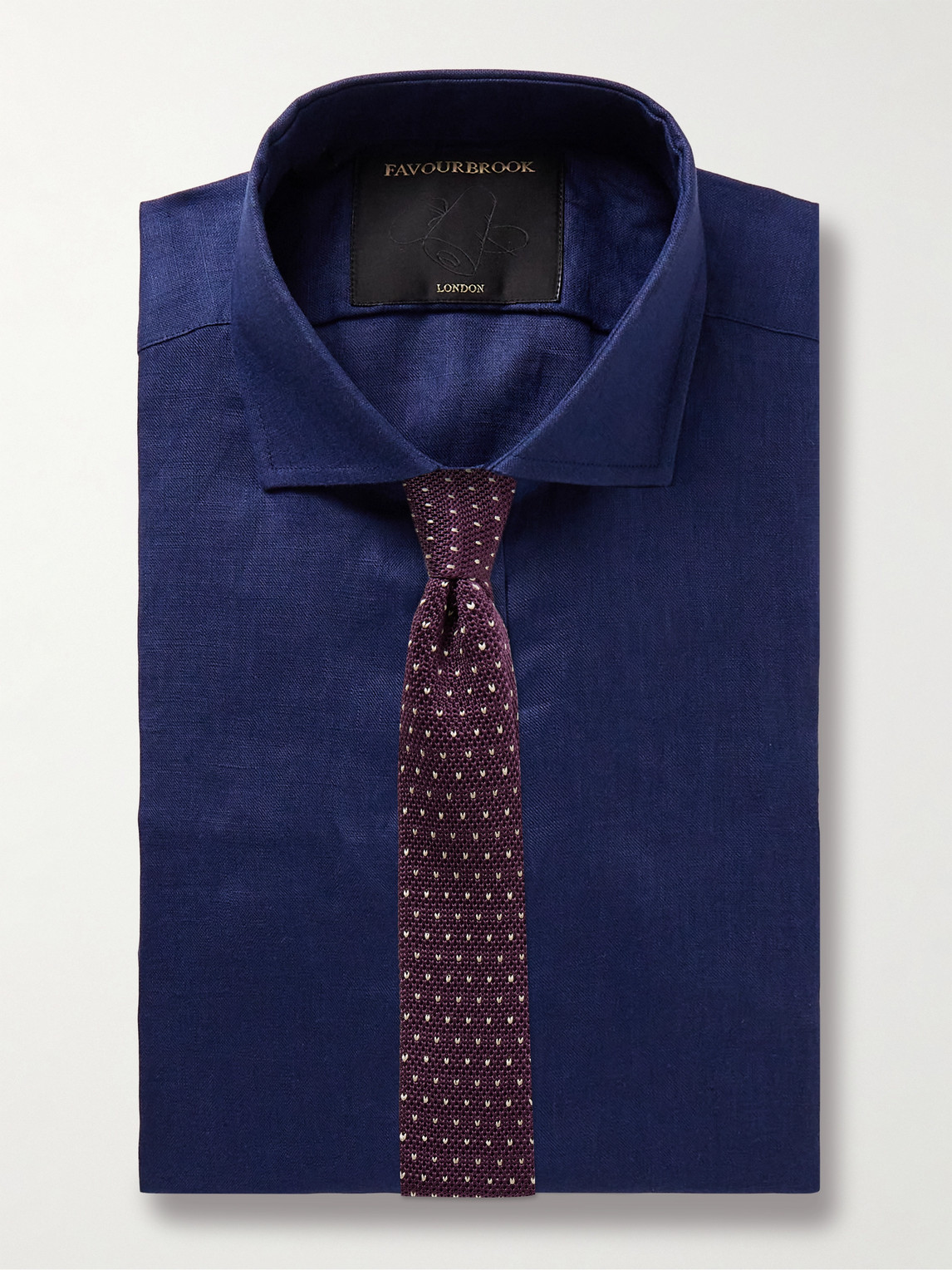 Shop Favourbrook Bridford Cutaway-collar Linen Shirt In Blue