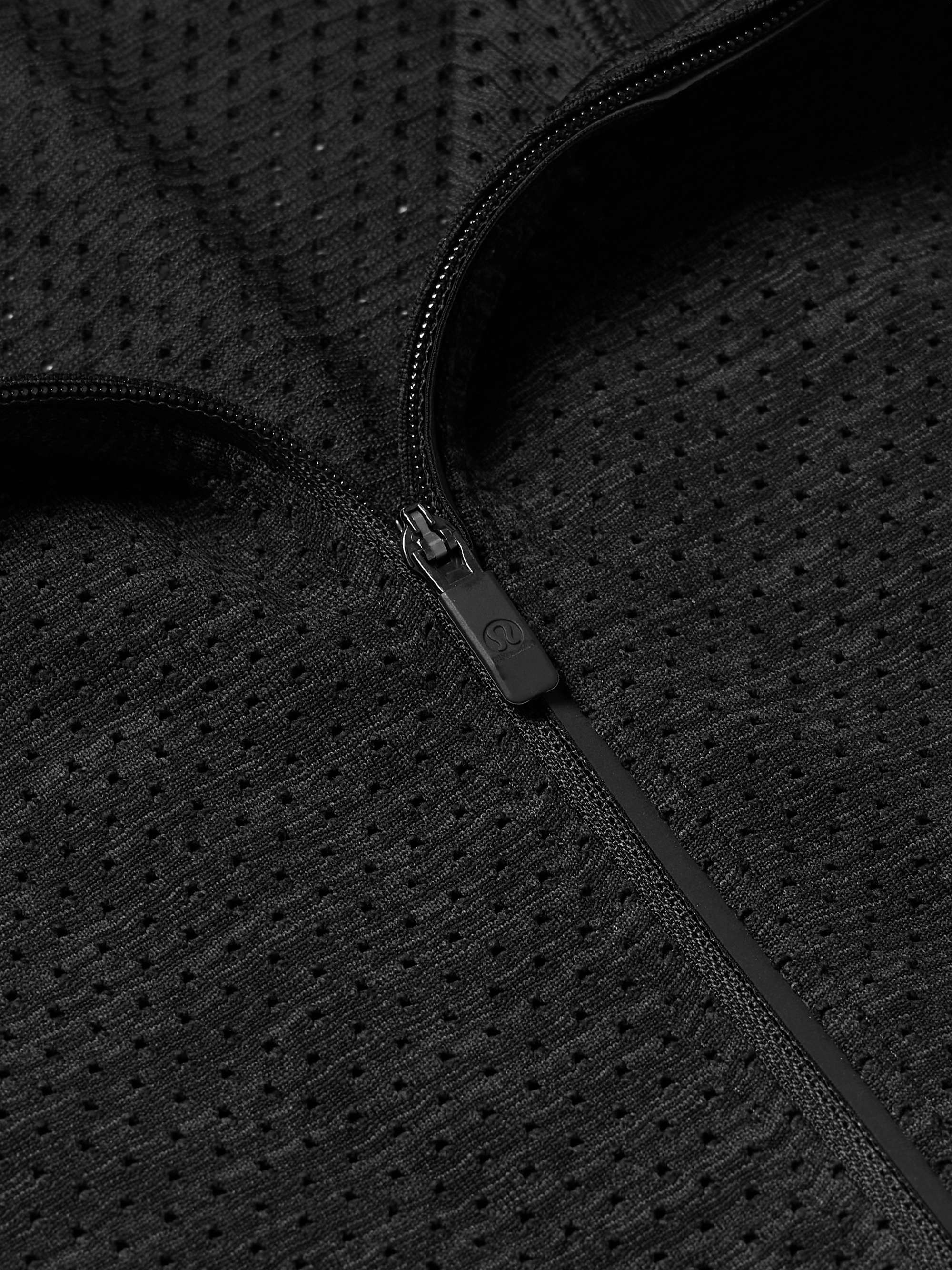 LULULEMON 