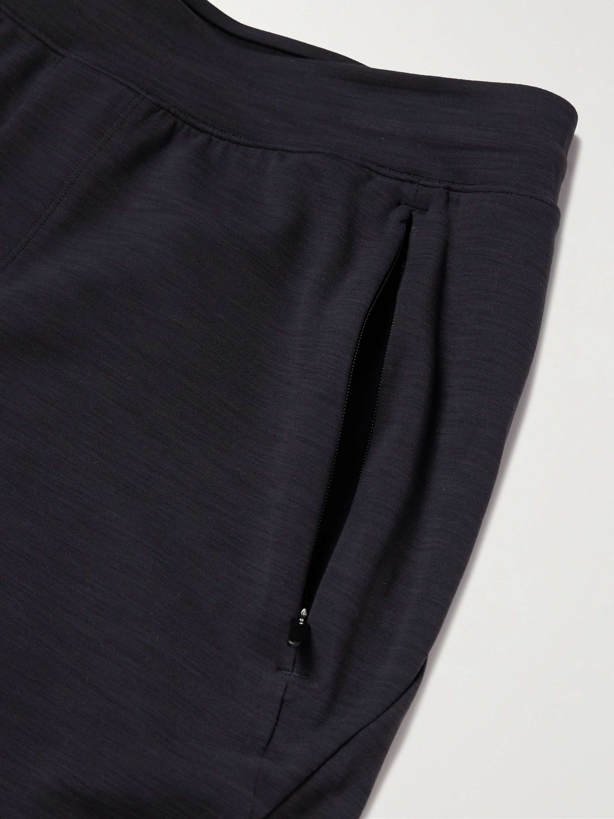 LULULEMON 