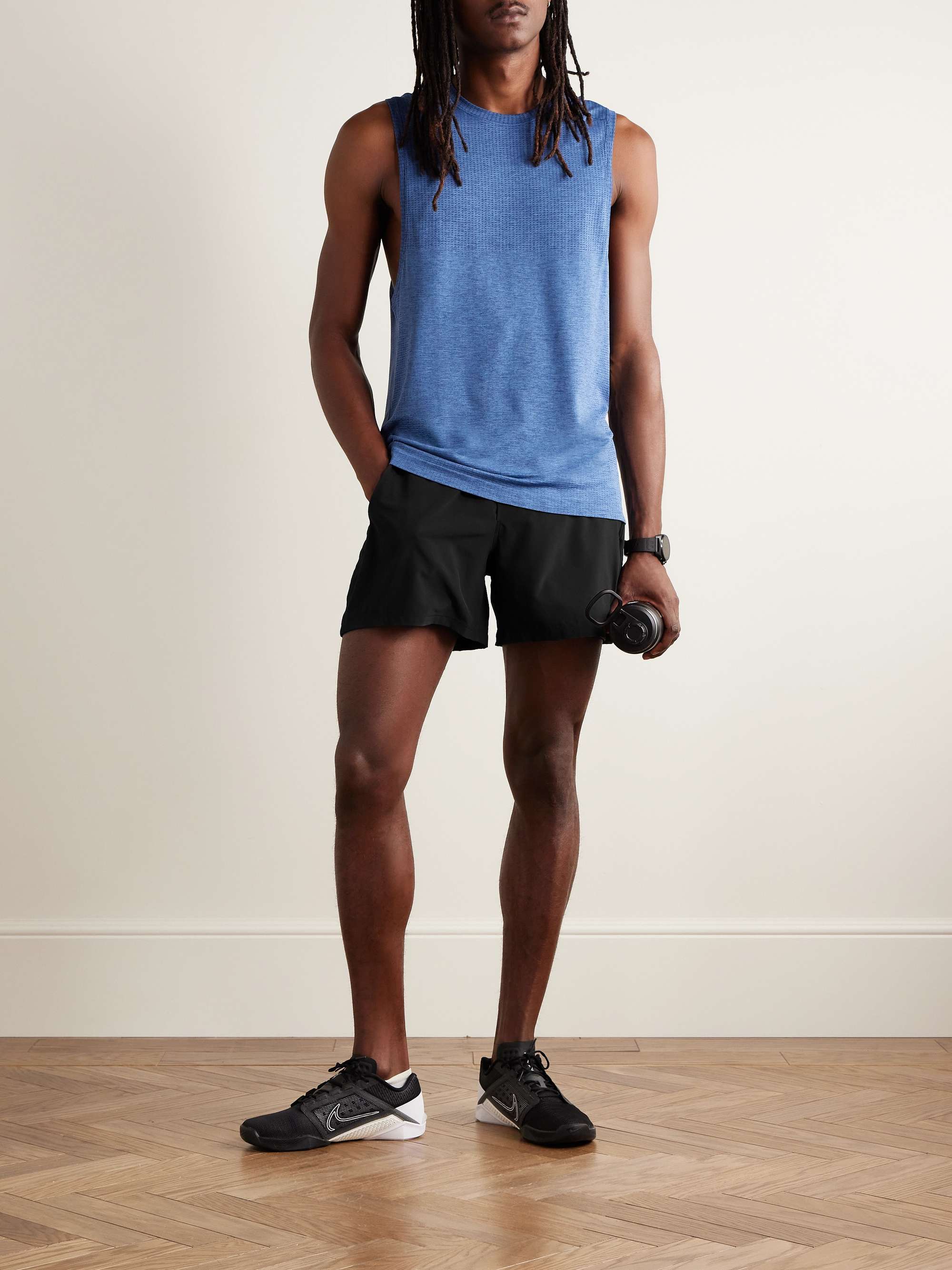 LULULEMON 