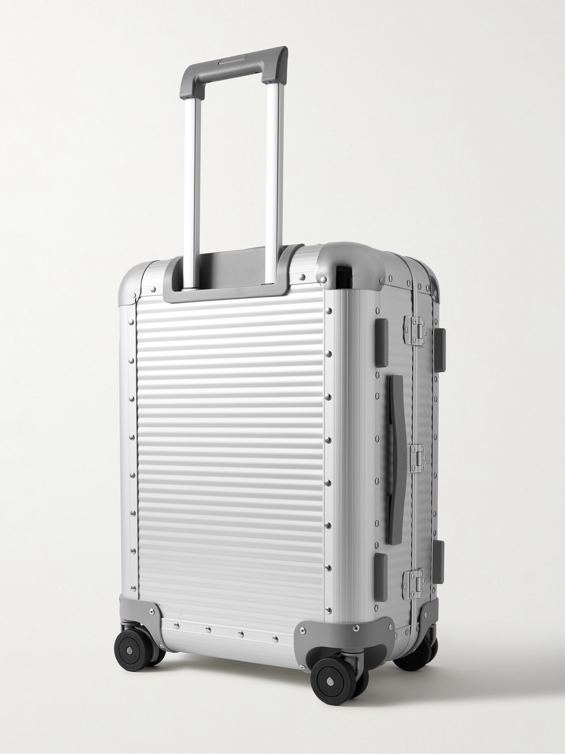Shop Fpm Milano Bank Spinner 55cm Rubber-trimmed Aluminium Suitcase In Silver