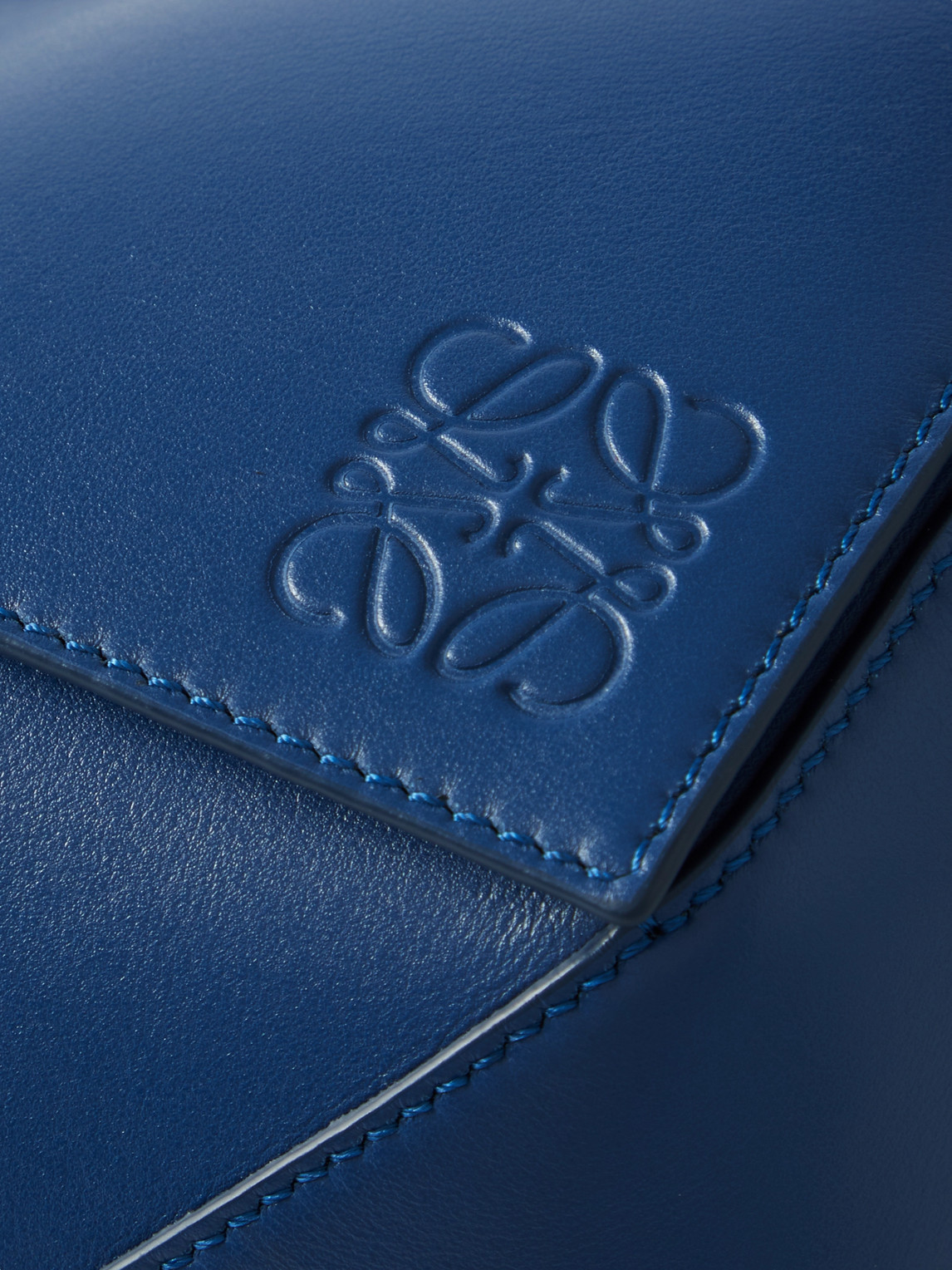 Shop Loewe Puzzle Edge Logo-debossed Leather Messenger Bag In Blue