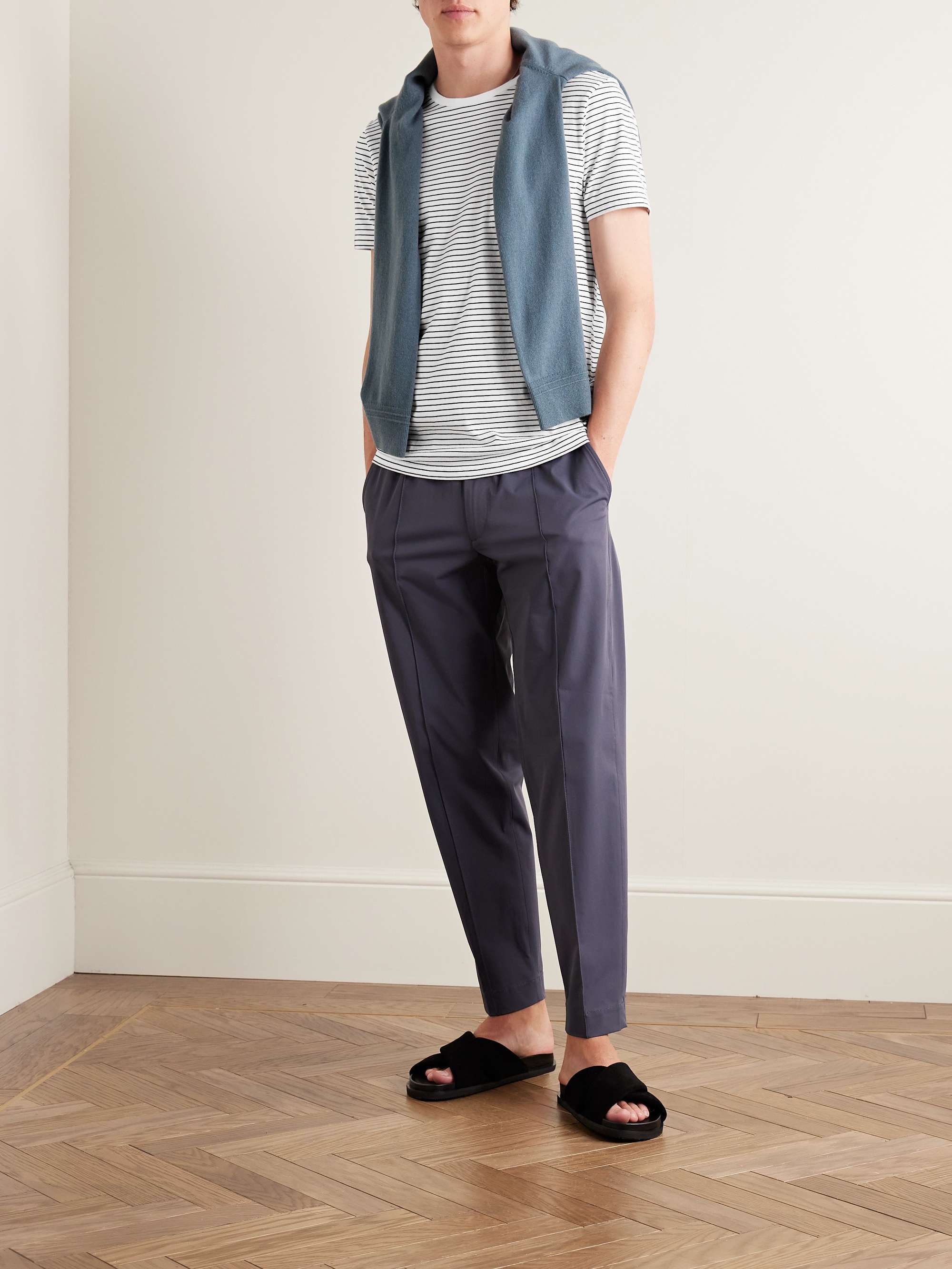 CLUB MONACO 