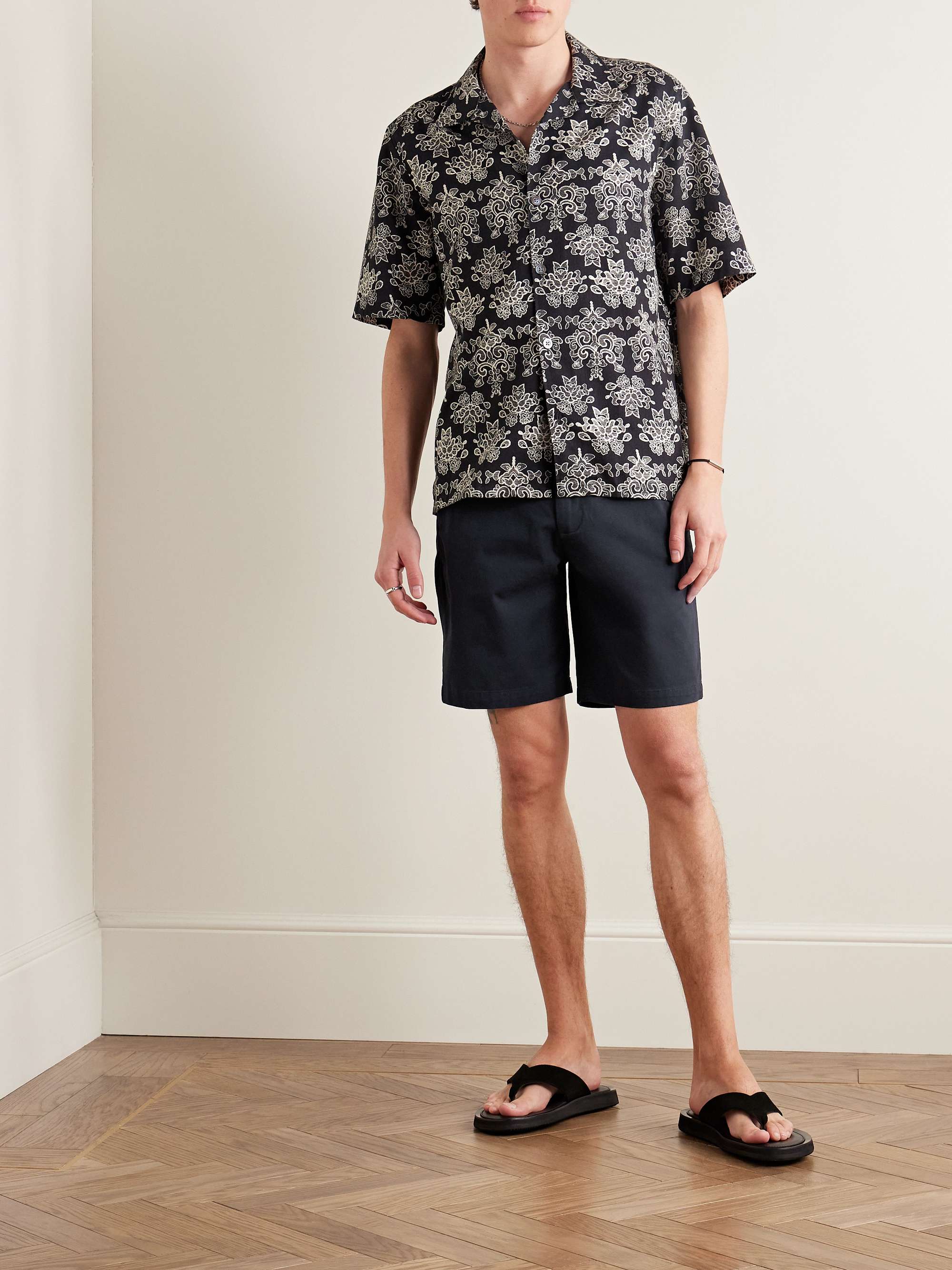 CLUB MONACO 