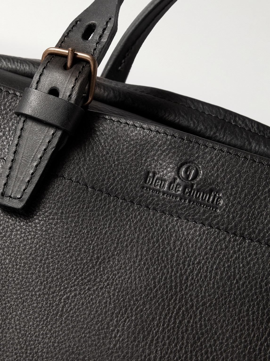 Shop Bleu De Chauffe Folder Vegetable-tanned Textured-leather Messenger Bag In Black