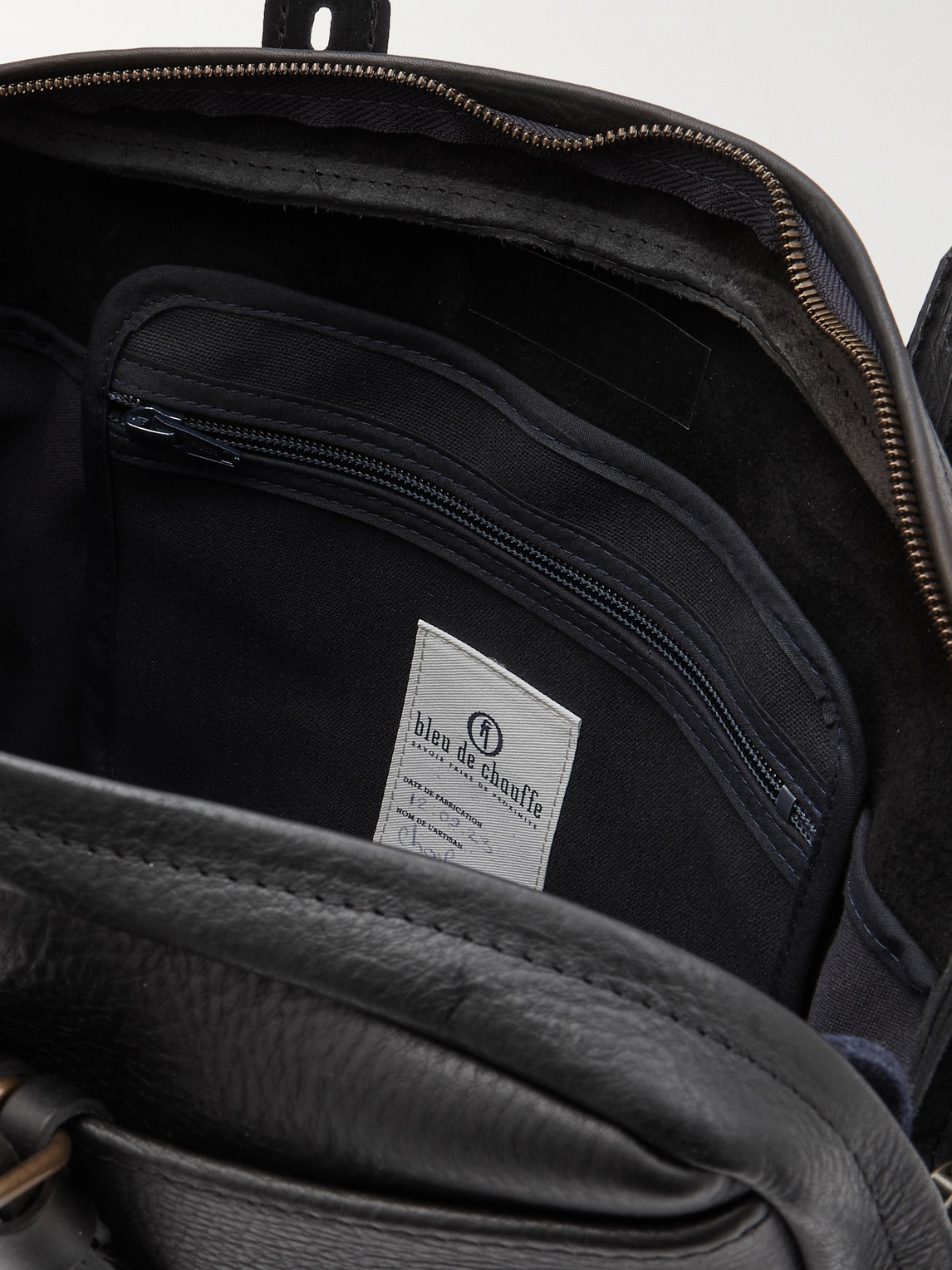 Shop Bleu De Chauffe Folder Vegetable-tanned Textured-leather Messenger Bag In Black