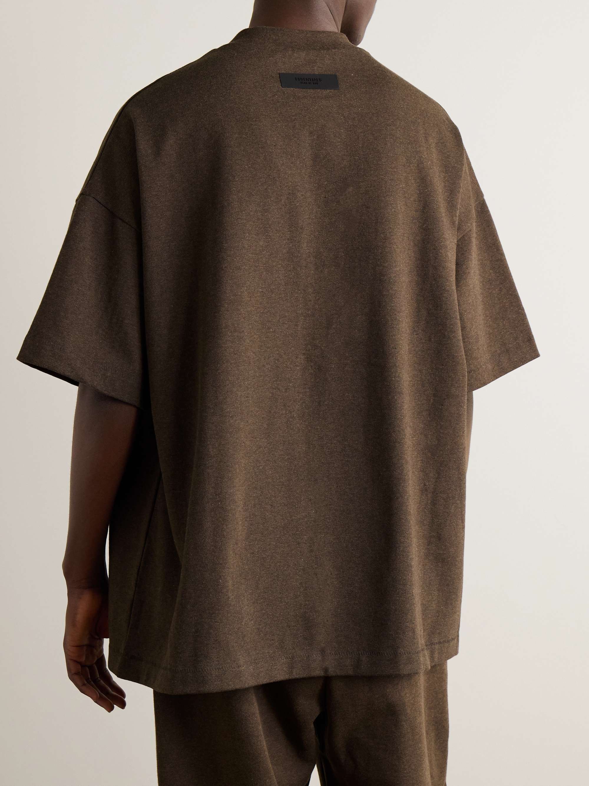 FEAR OF GOD ESSENTIALS 
