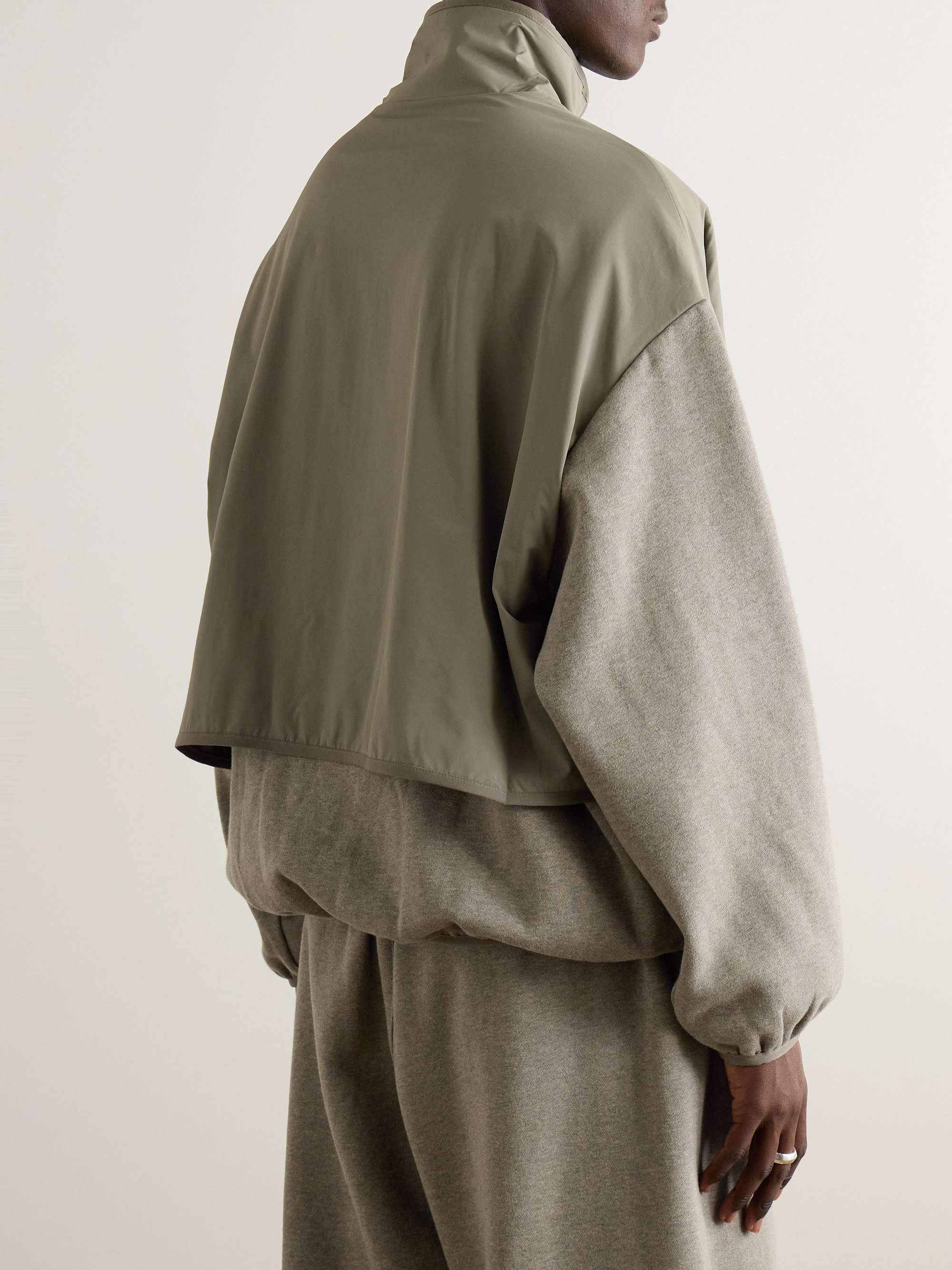 FEAR OF GOD ESSENTIALS 