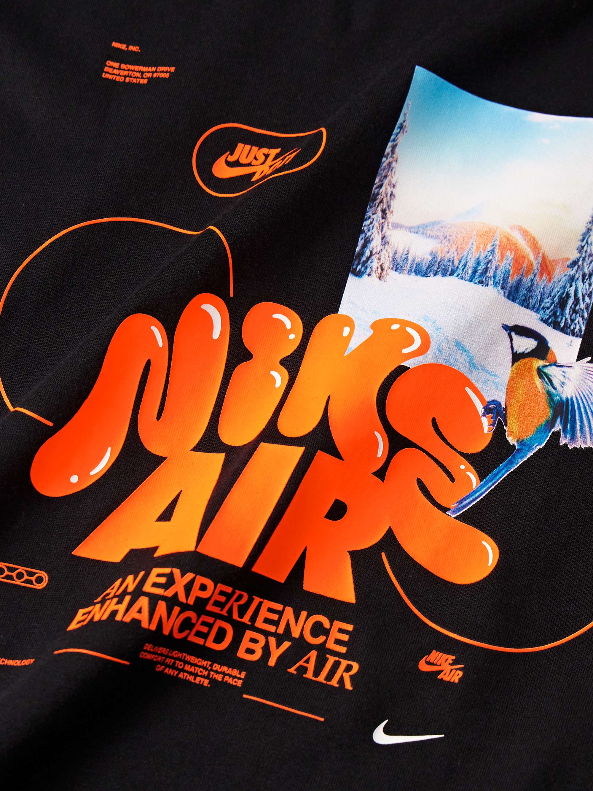 NIKE 