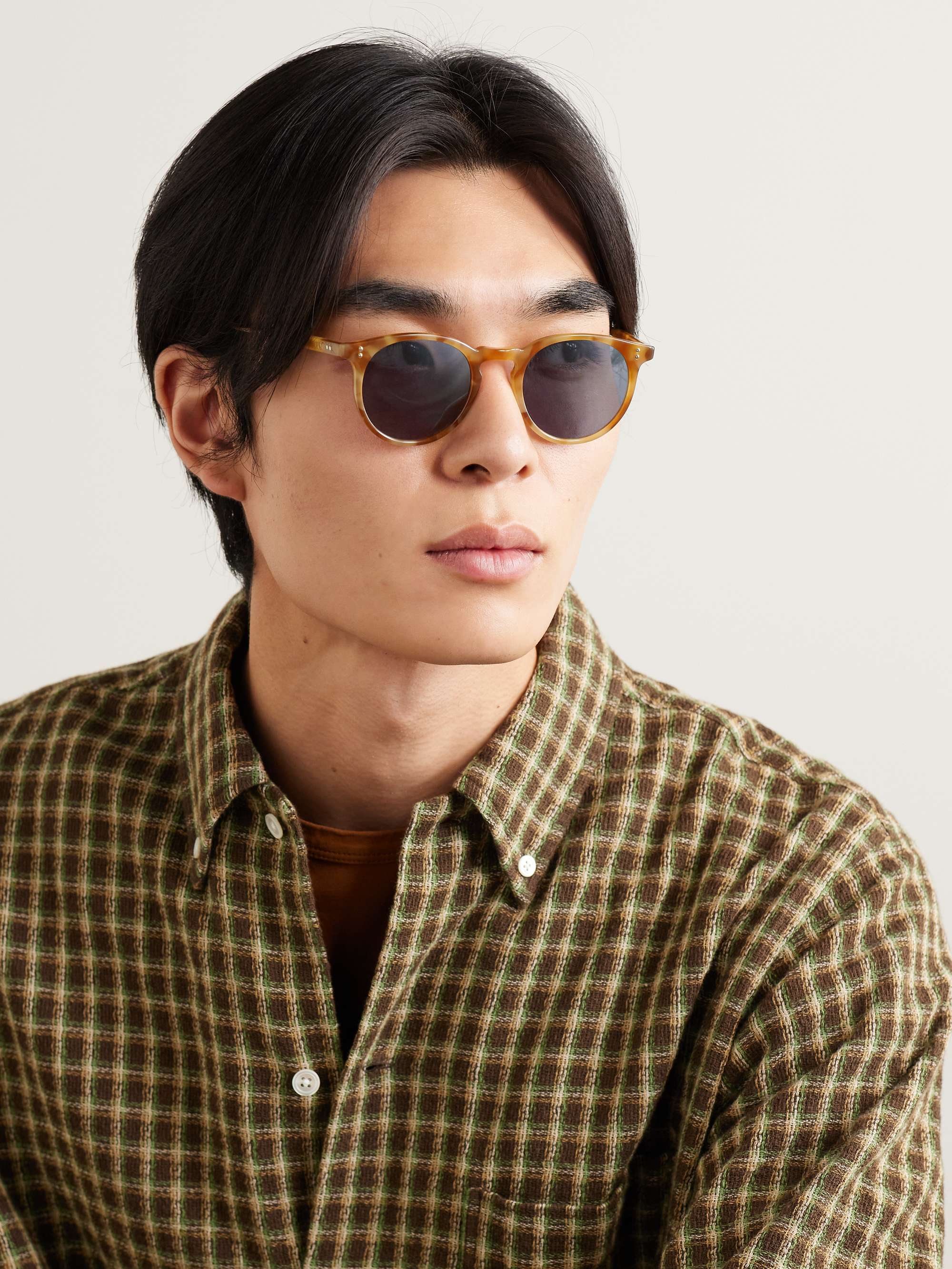 Round tortoiseshell discount sunglasses mens