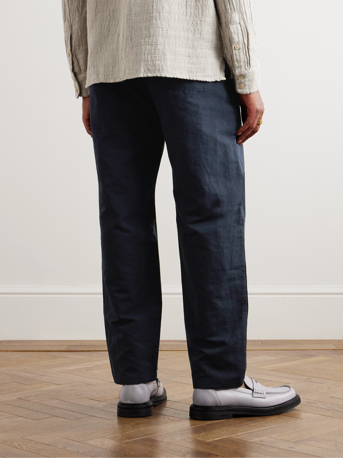 Shop A Kind Of Guise Banasa Straight-leg Cotton And Linen-blend Trousers In Blue