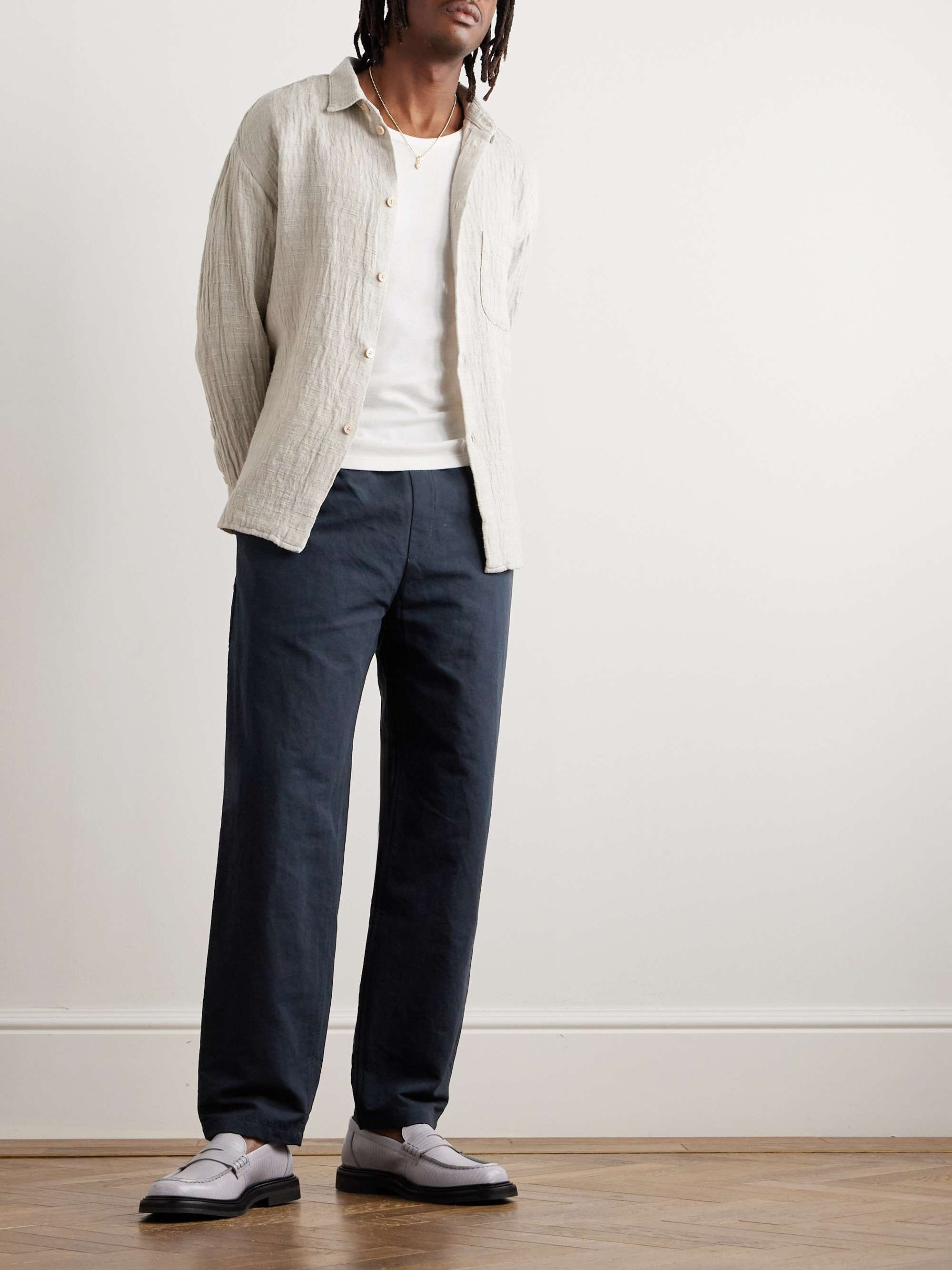 A KIND OF GUISE 