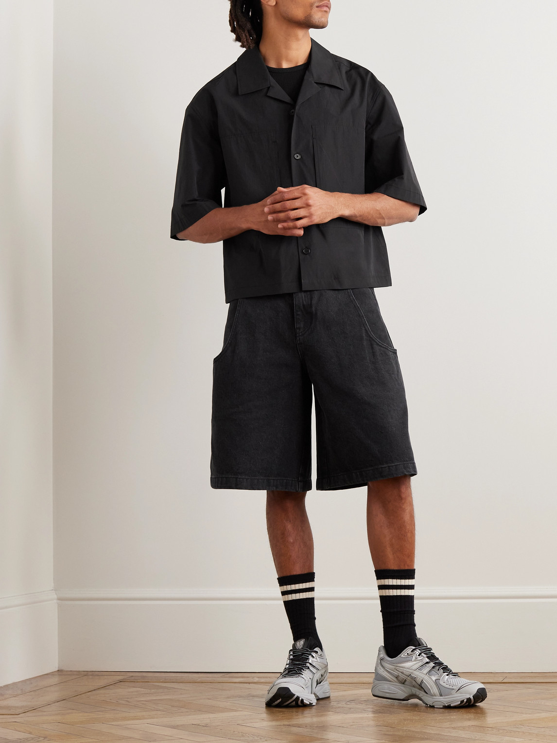 Amomento Straight-Leg Denim Shorts | Smart Closet