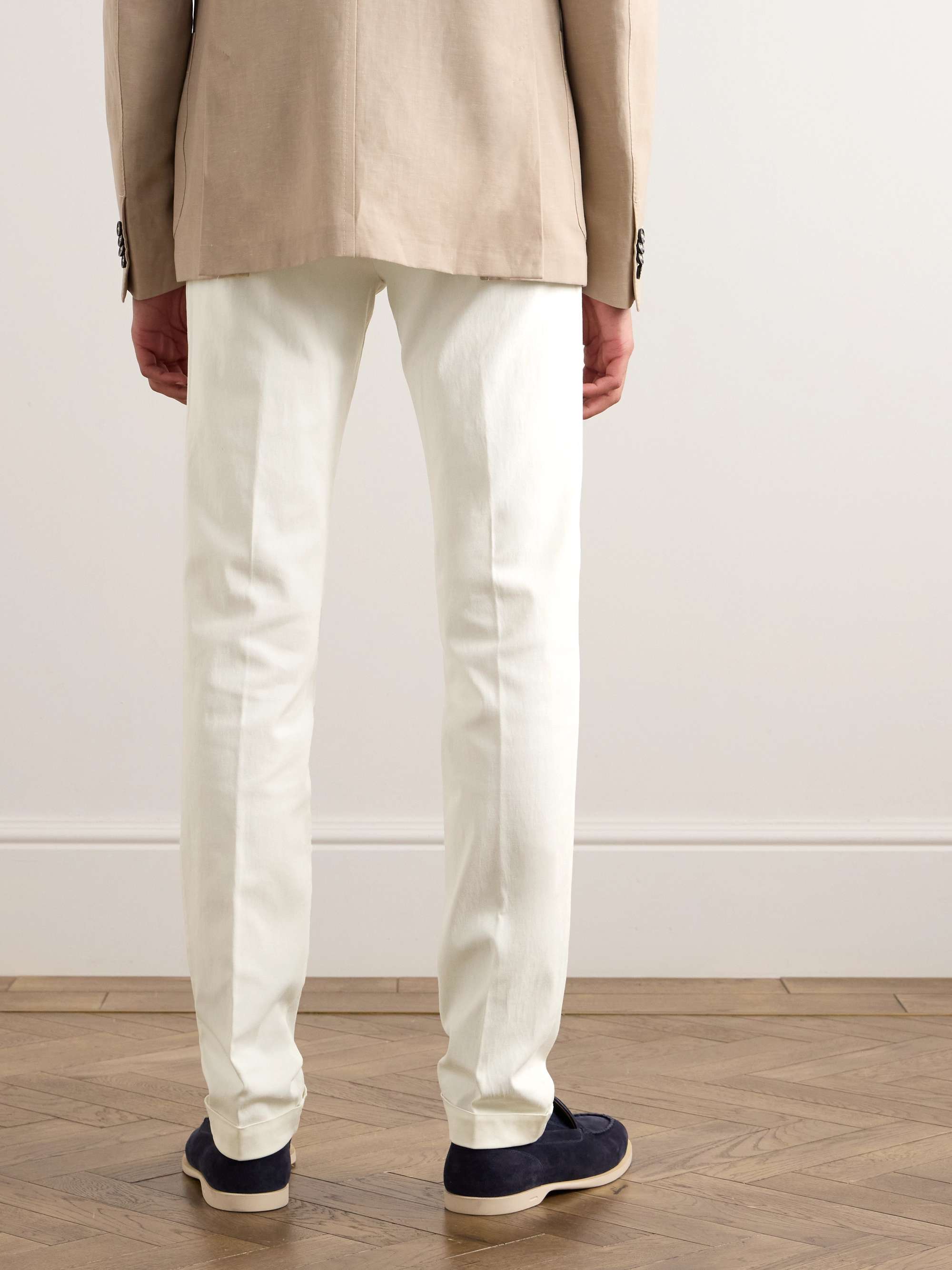 THOM SWEENEY 